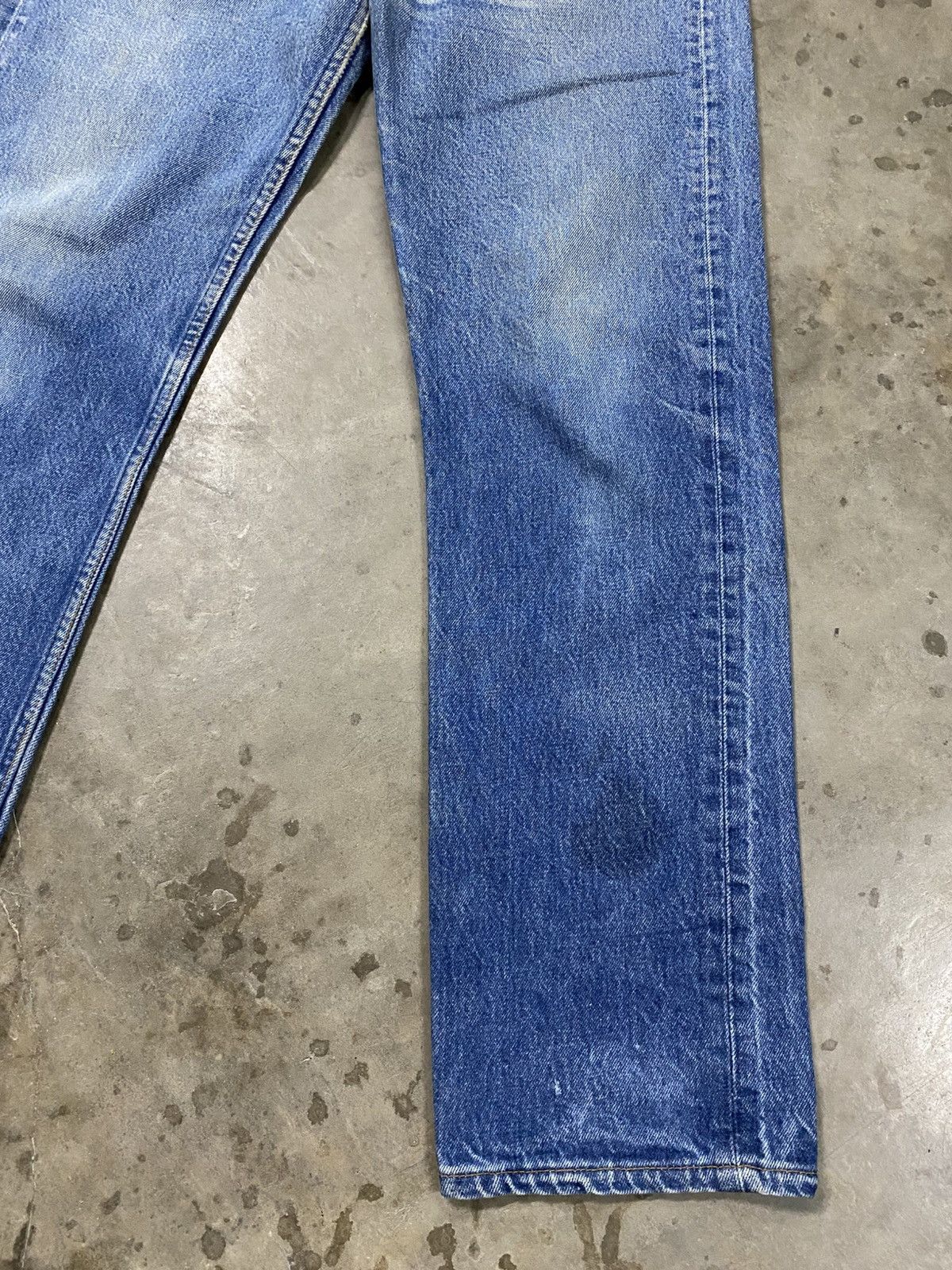 Levi's Vintage 80s Levis 501xx Stone Wash Blue Made in USA @285 Size US 32 / EU 48 - 4 Thumbnail
