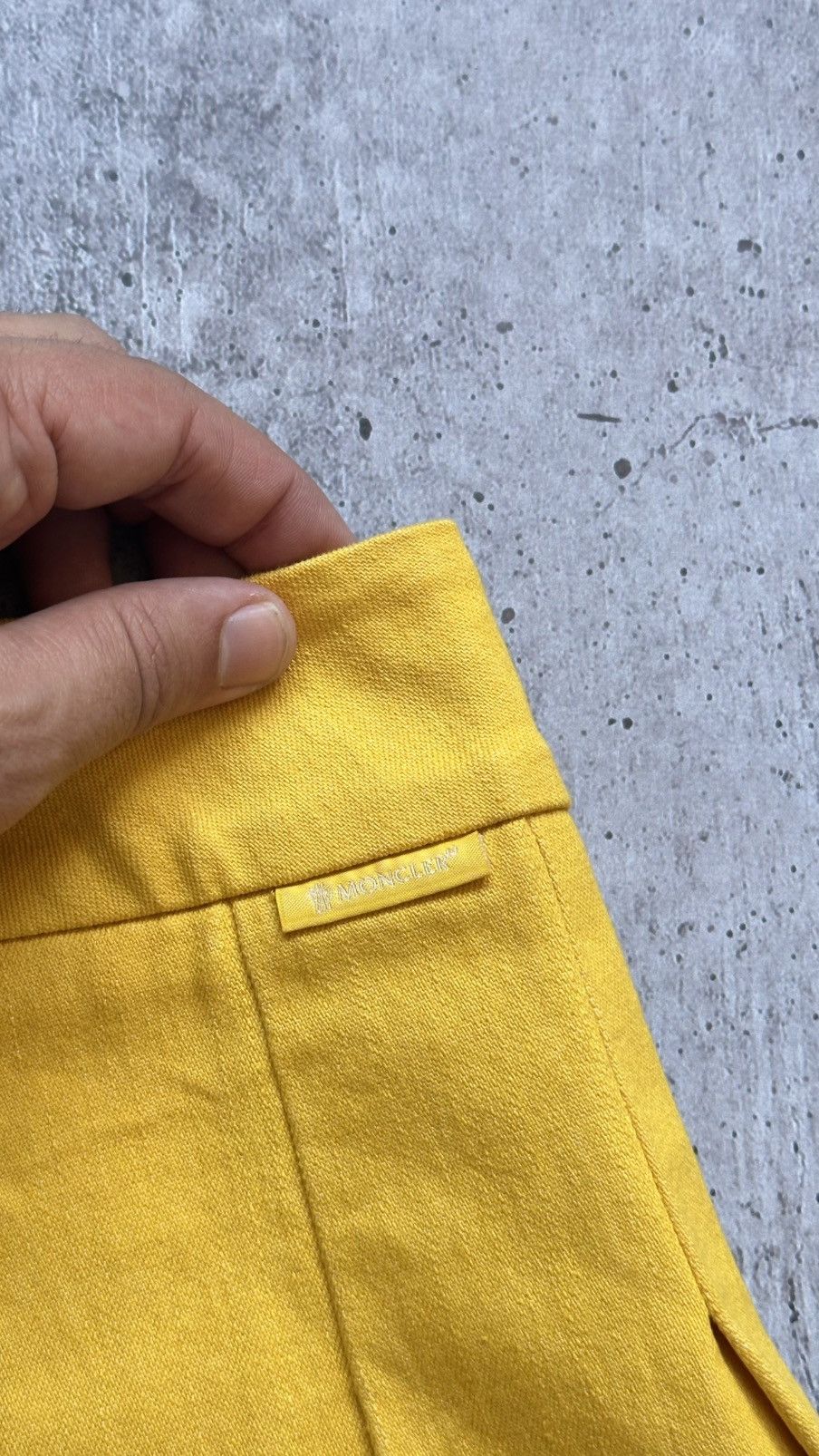 Moncler Women's Moncler Gonna A Portafoglio Yellow Mini Skirt Size 30" / US 8 / IT 44 - 20 Thumbnail