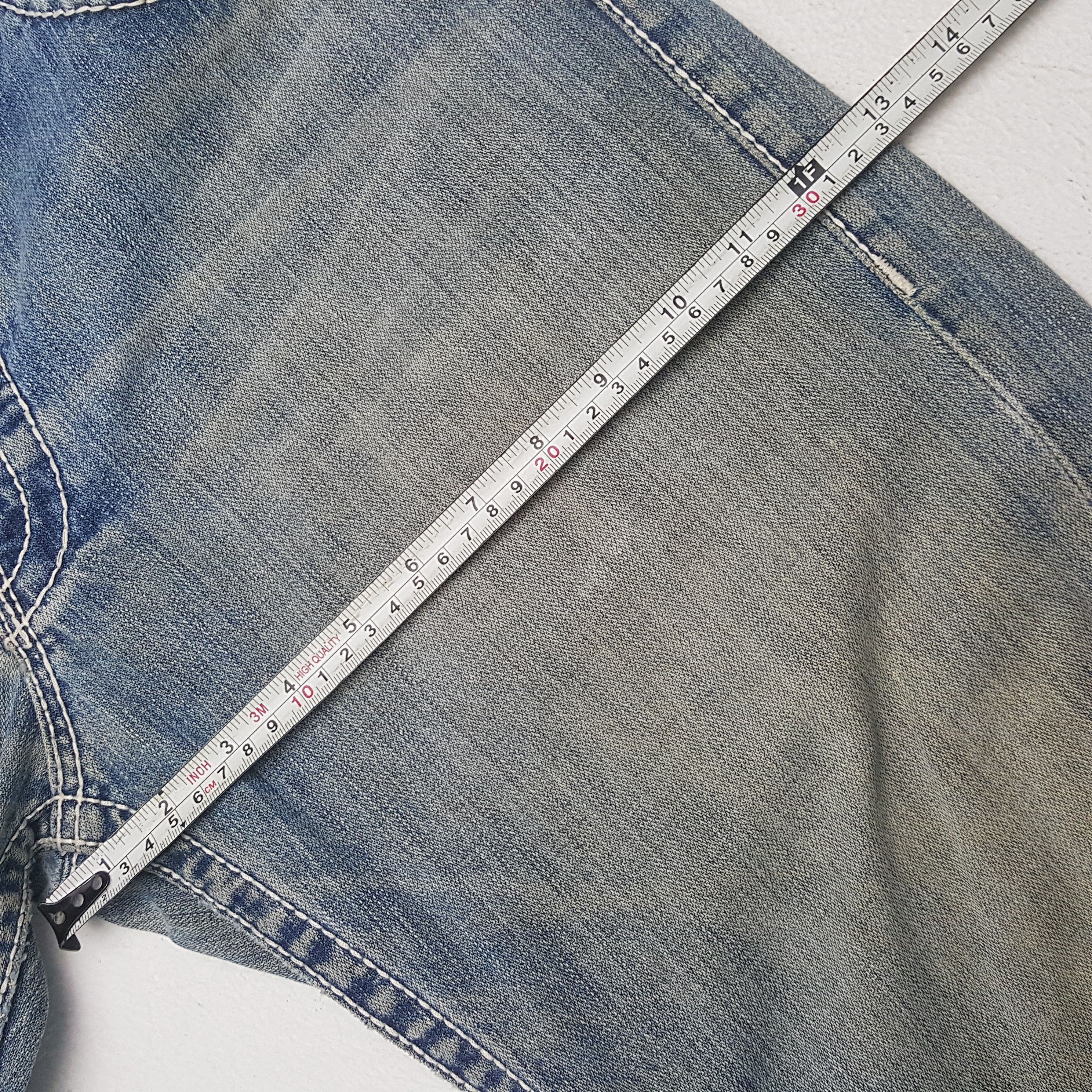 True Religion × Vintage Vintage True Religion American Brand Distressed Jeans Size US 33 - 11 Thumbnail