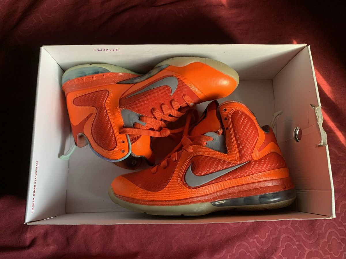 Nike Bing Bang Lebron 9s 2012 Size US 8 / EU 41 - 2 Thumbnail