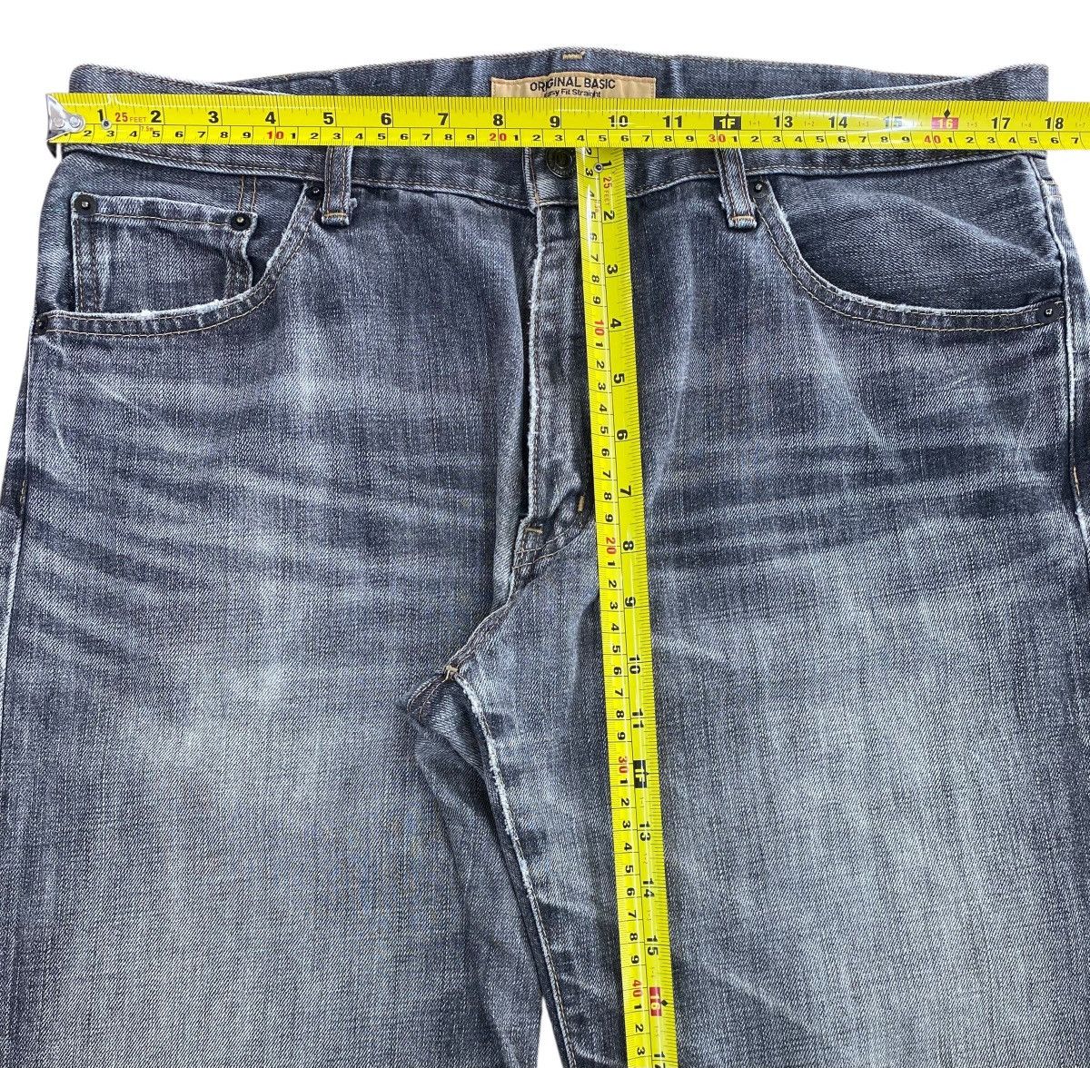 Uniqlo Uniqlo Whiskered Light Wash Fit Straight Leg Jeans Size US 34 / EU 50 - 6 Thumbnail
