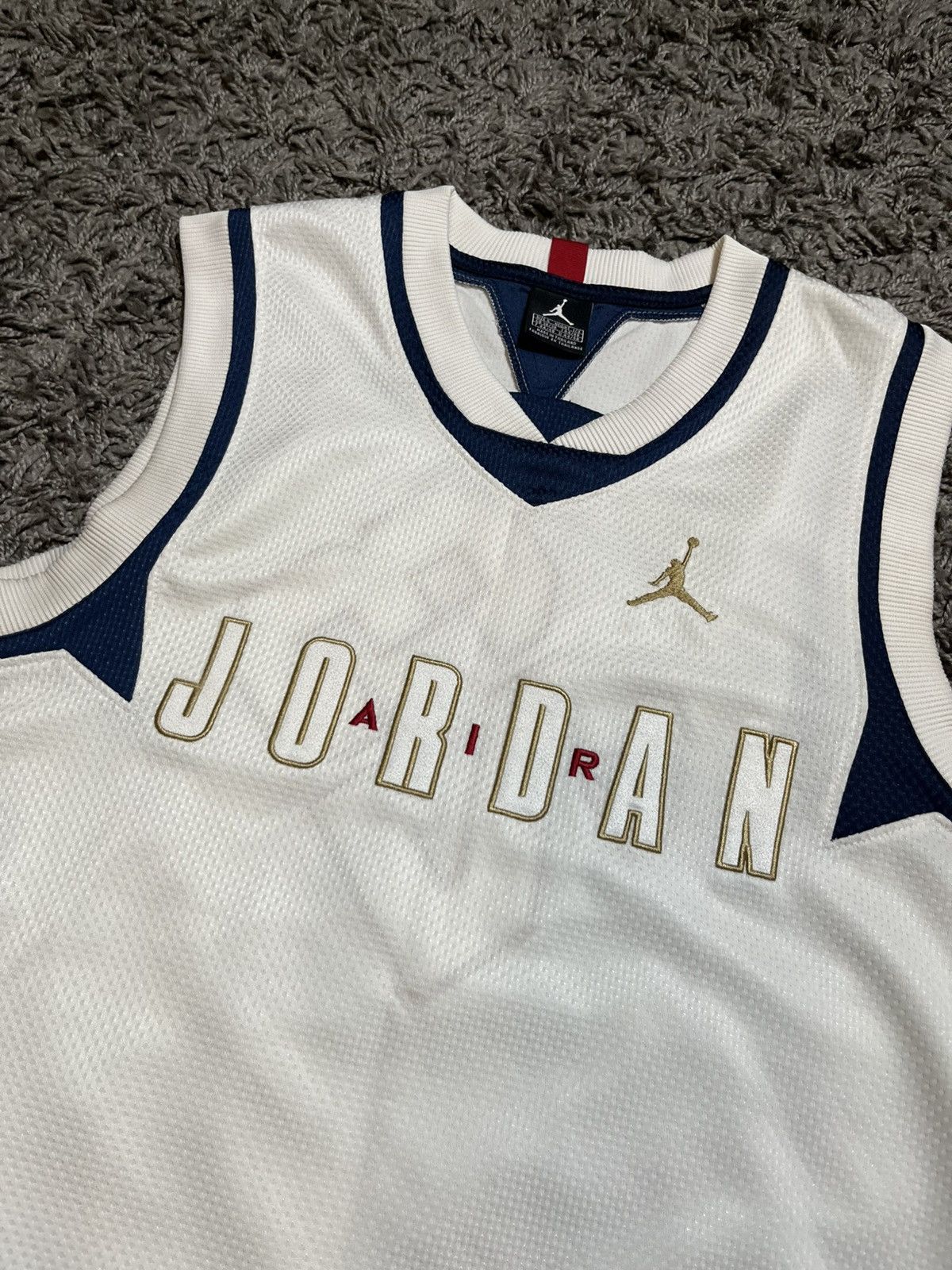 Jordan Brand JORDAN VINTAGE 00s BASKETBALL #23 JERSEY T-SHIRT Size US S / EU 44-46 / 1 - 2 Thumbnail
