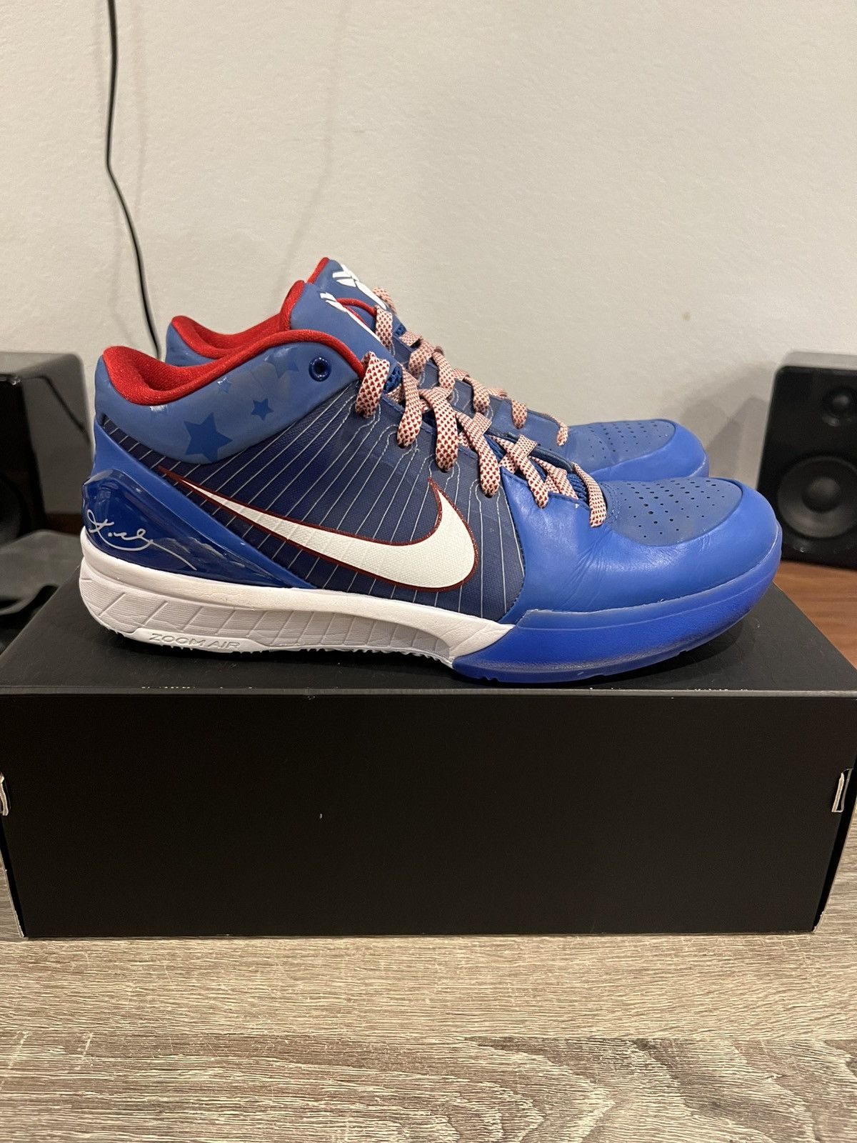 Nike Kobe 4 Philly Size US 9.5 / EU 42-43 - 1 Thumbnail