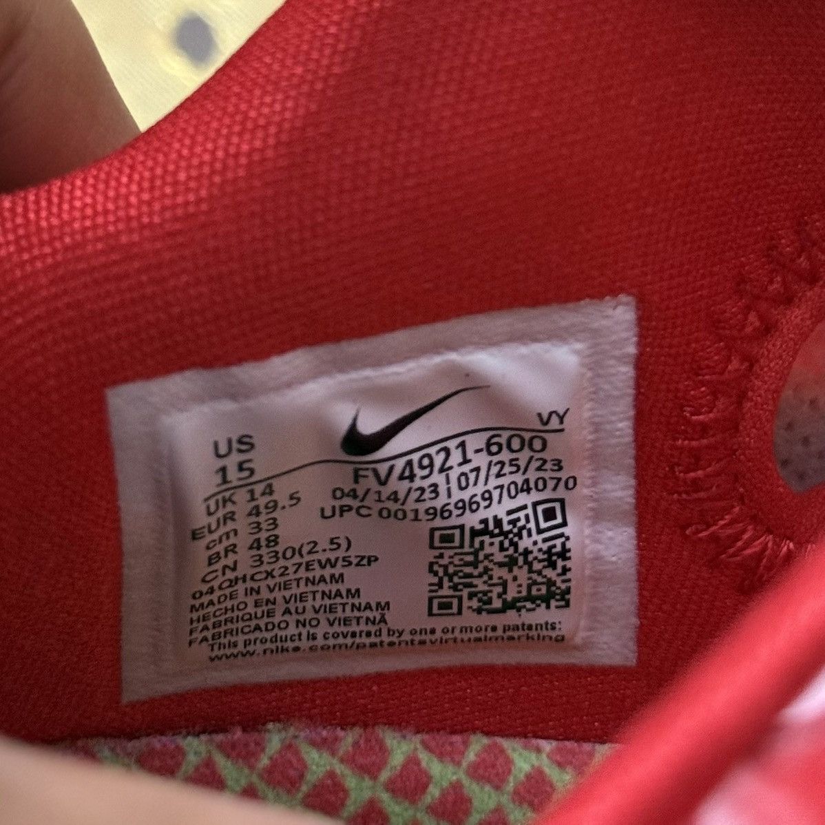 Nike retro protro kobe reverse grinch Size US 15 / EU 48 - 10 Thumbnail