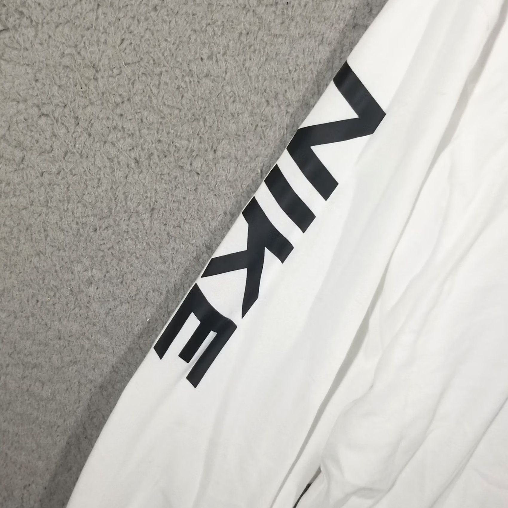 Nike Nike Pro Cropped Long-Sleeve Top S White Women's T-Shirt Nike Dri-Fit Center Swoosh Sample Rare Unreleased Size S / US 4 / IT 40 - 3 Thumbnail