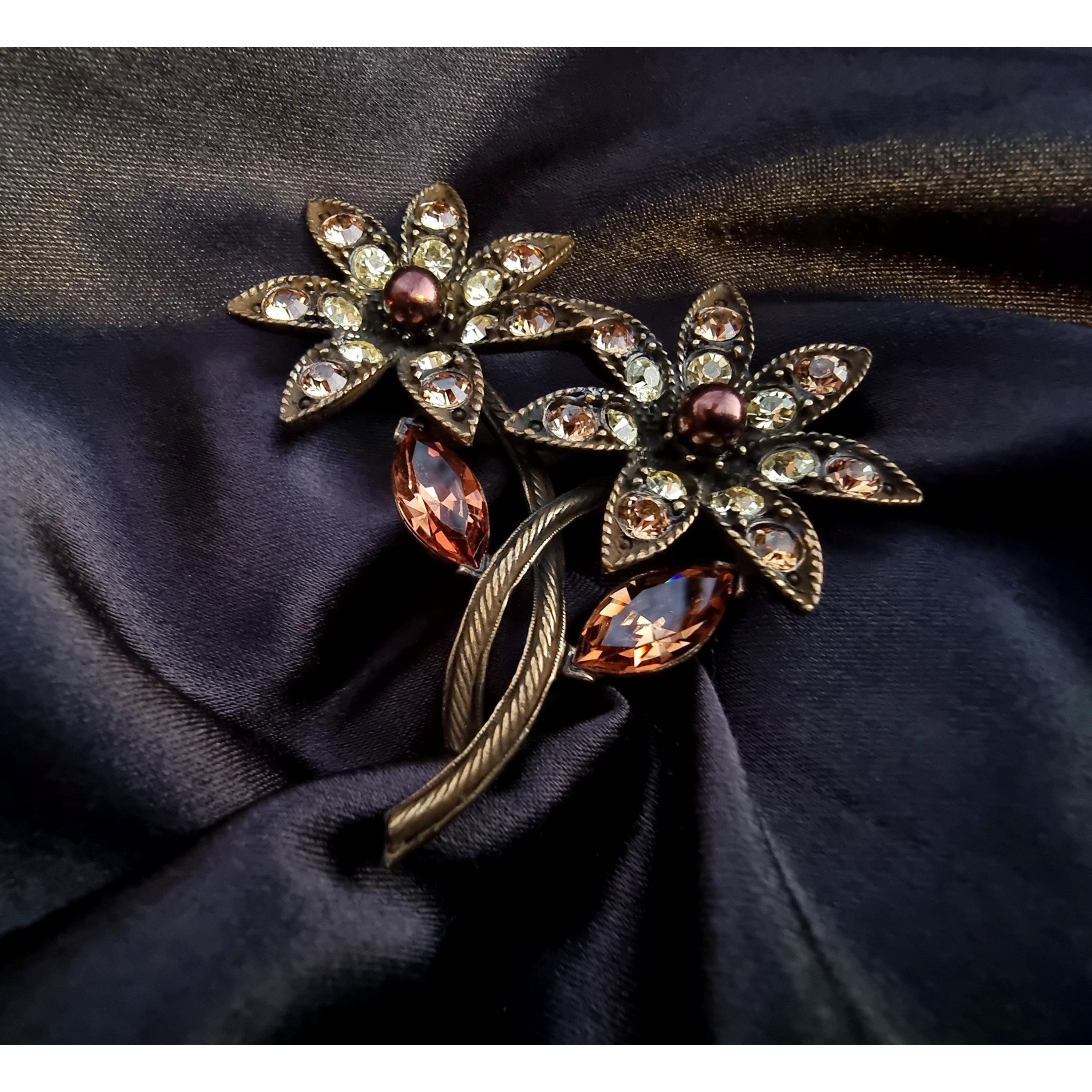 Vintage Vintage R.J. GRAZIANO Signed Flower Bouquet Dark Bronze Colo Size ONE SIZE - 2 Thumbnail