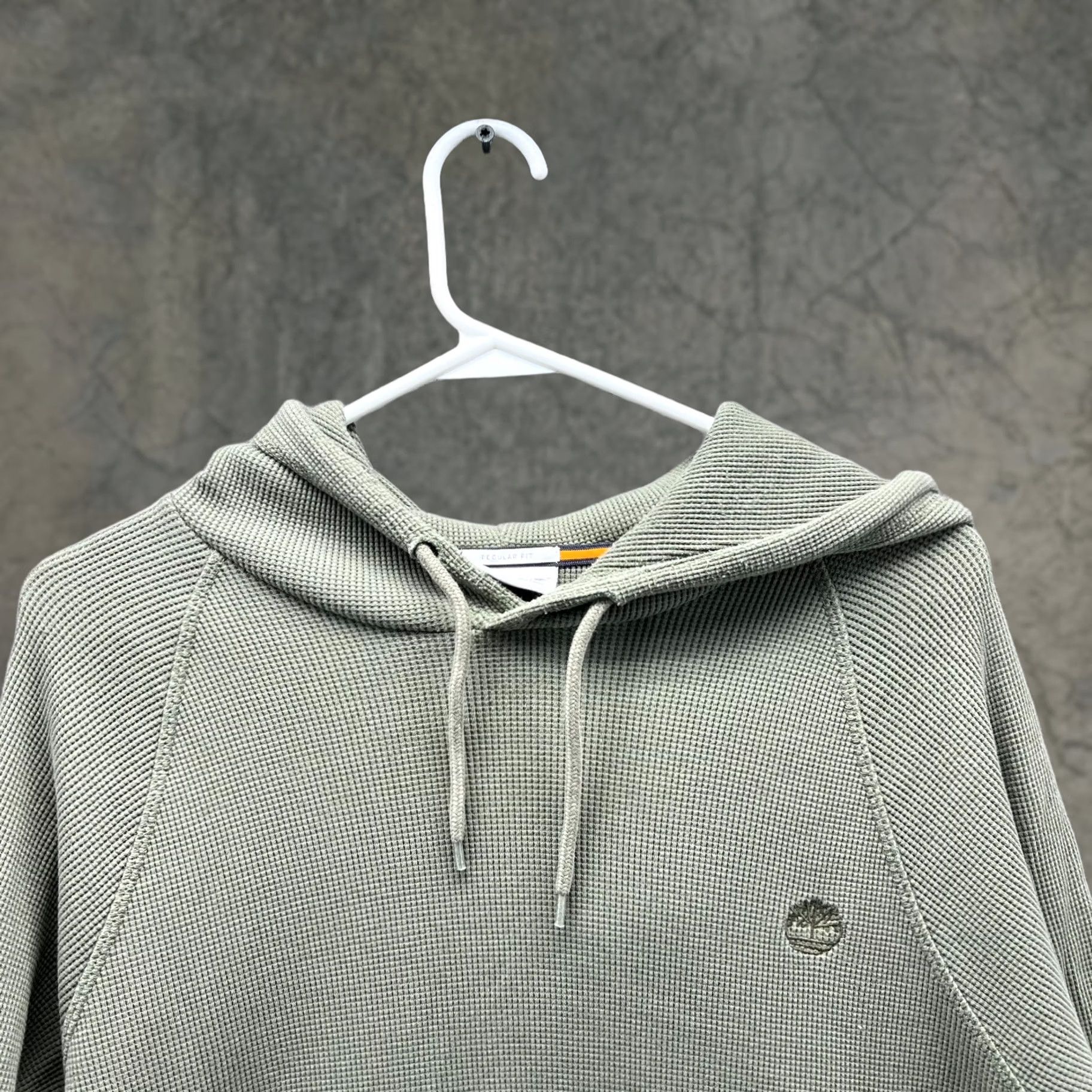 Timberland VINTAGE Timberland Sweater Men Large Adult Green Hoodie Pullover Fleece Jacket Casual Size US L / EU 52-54 / 3 - 1 Thumbnail
