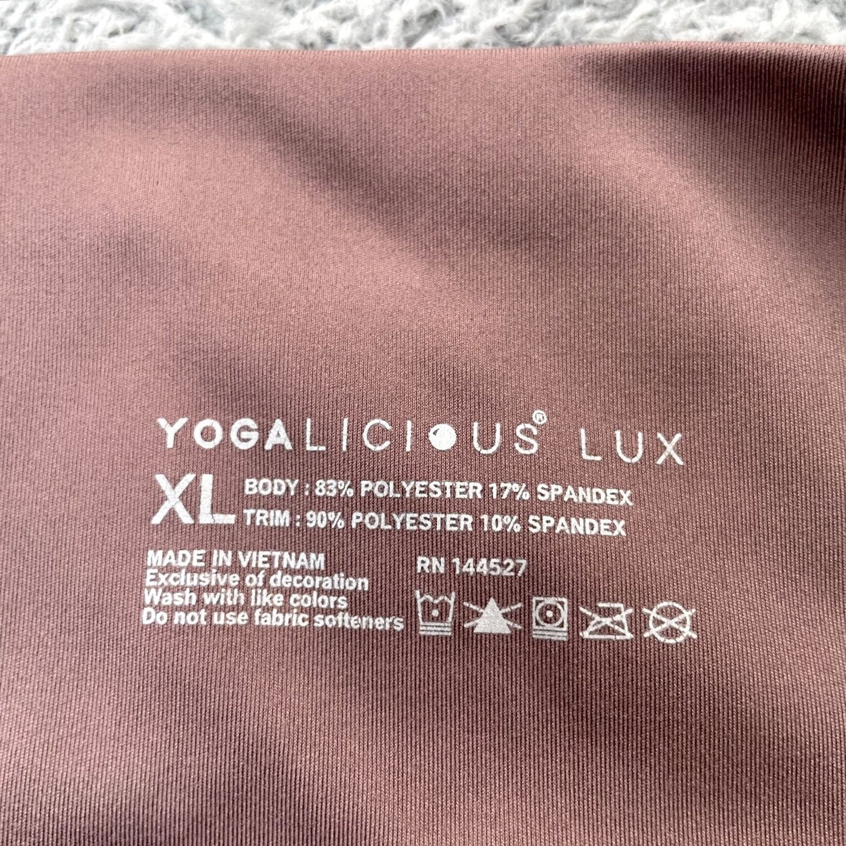 Vintage Yogalicious Leggings Womens XL Purple High Rise Cropped Tapered Leg Breathable Easy Care Pockets activewear Gym & Training Yoga Size 28" / US 6 / IT 42 - 3 Thumbnail