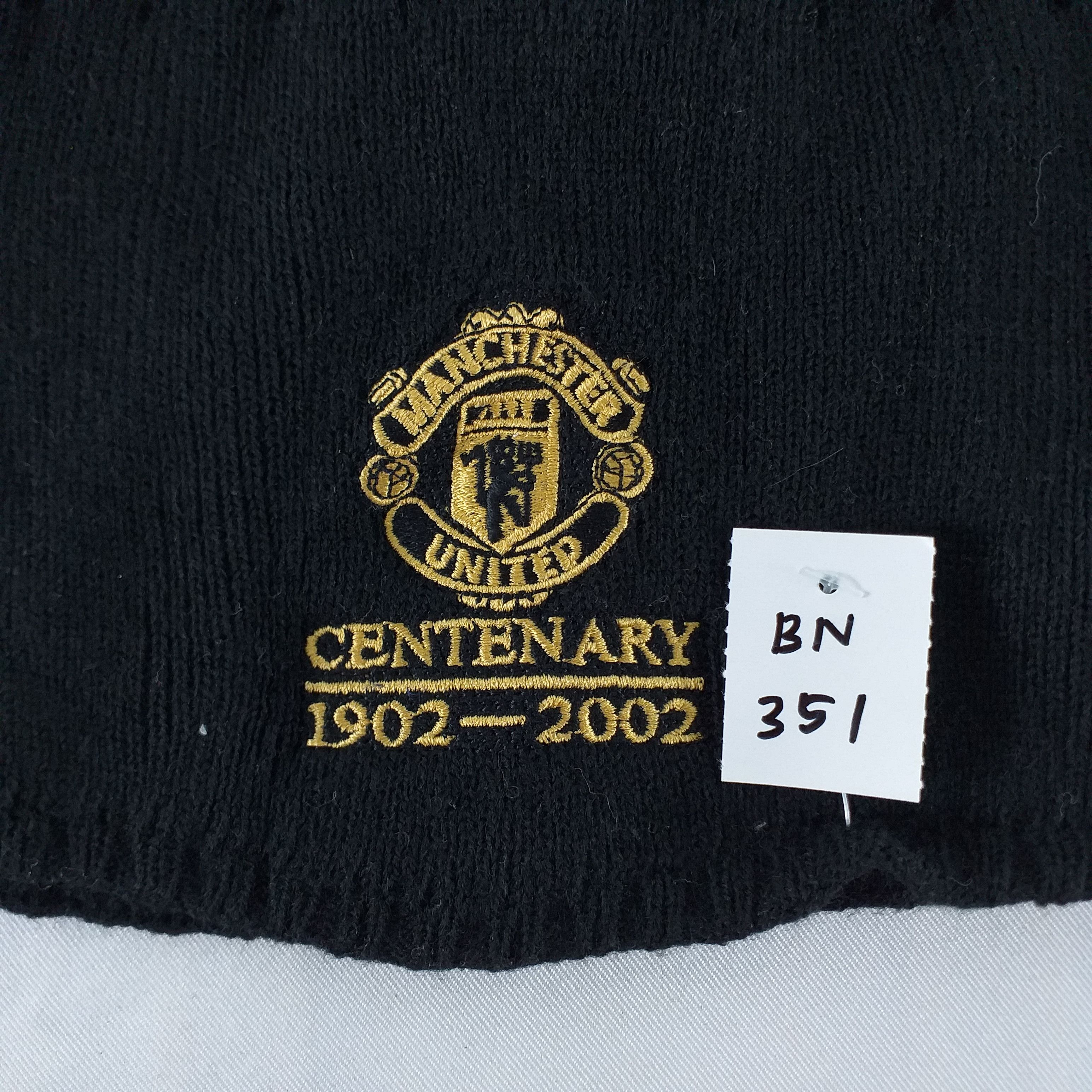 Japanese Brand Manchester United Embroidery Snow Cap Beanie -BN351 Size ONE SIZE - 8 Thumbnail