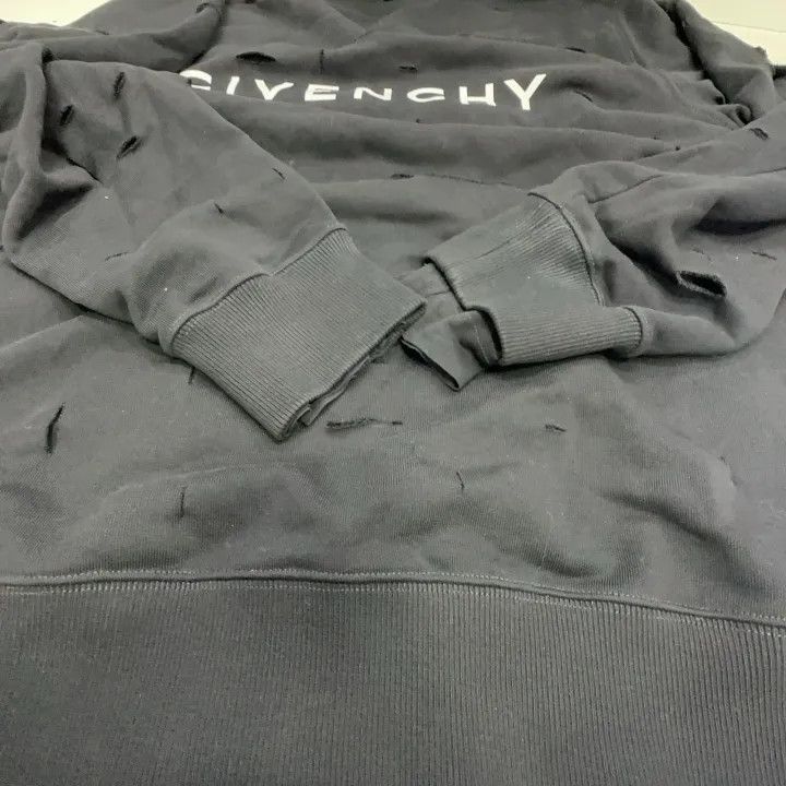 Givenchy Givenchy Givenchy Black Long Sleeve Distressed Sweatshirt Size US L / EU 52-54 / 3 - 7 Thumbnail