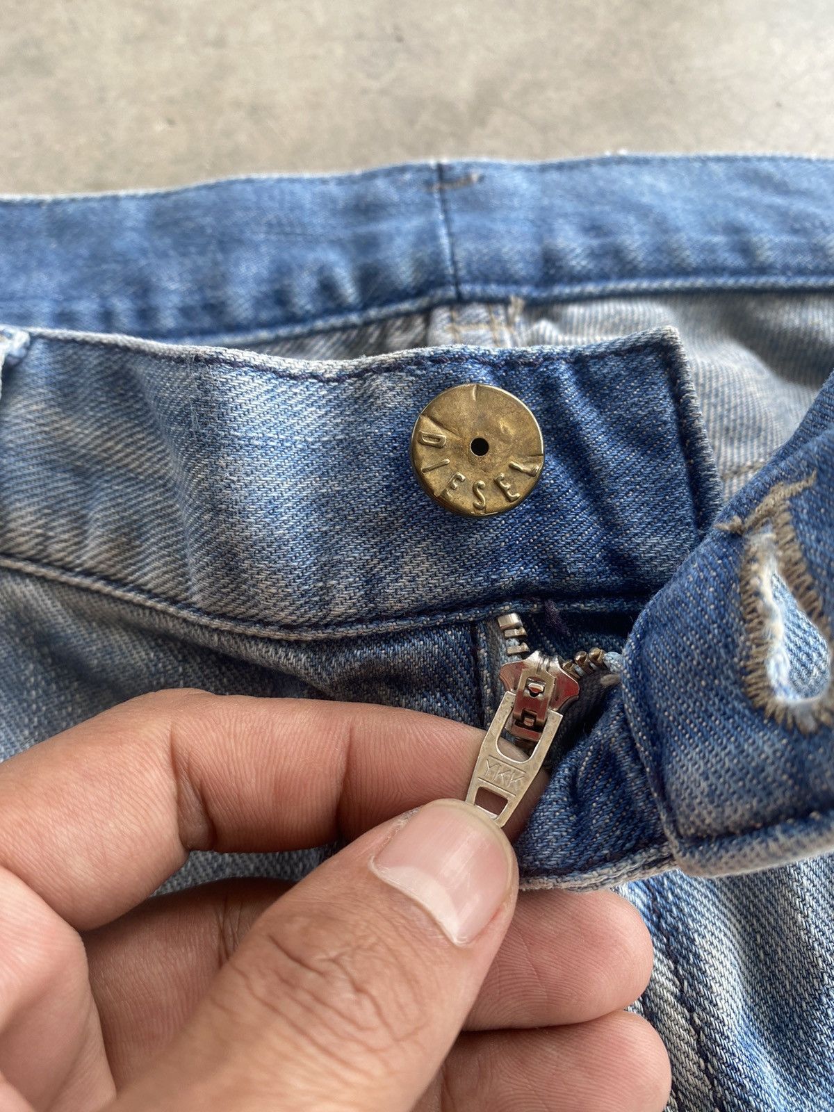 Diesel Flare Jeans Diesel Distressed Denim Low Rise Baggy Jeans Size US 35 - 14 Thumbnail