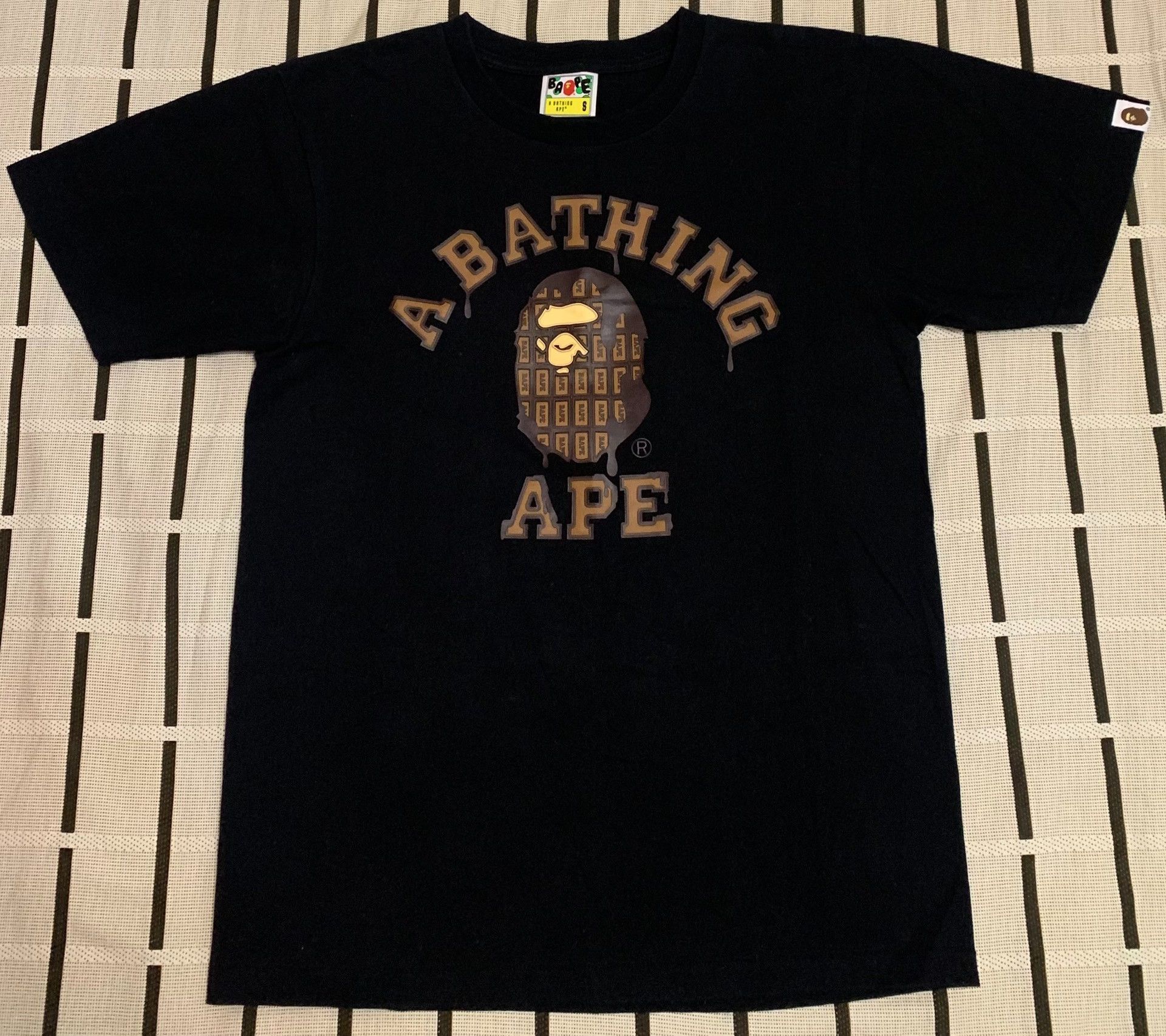 Bape Bape Printed Ape Head Brown T-Shirt S Men Size US S / EU 44-46 / 1 - 1 Thumbnail