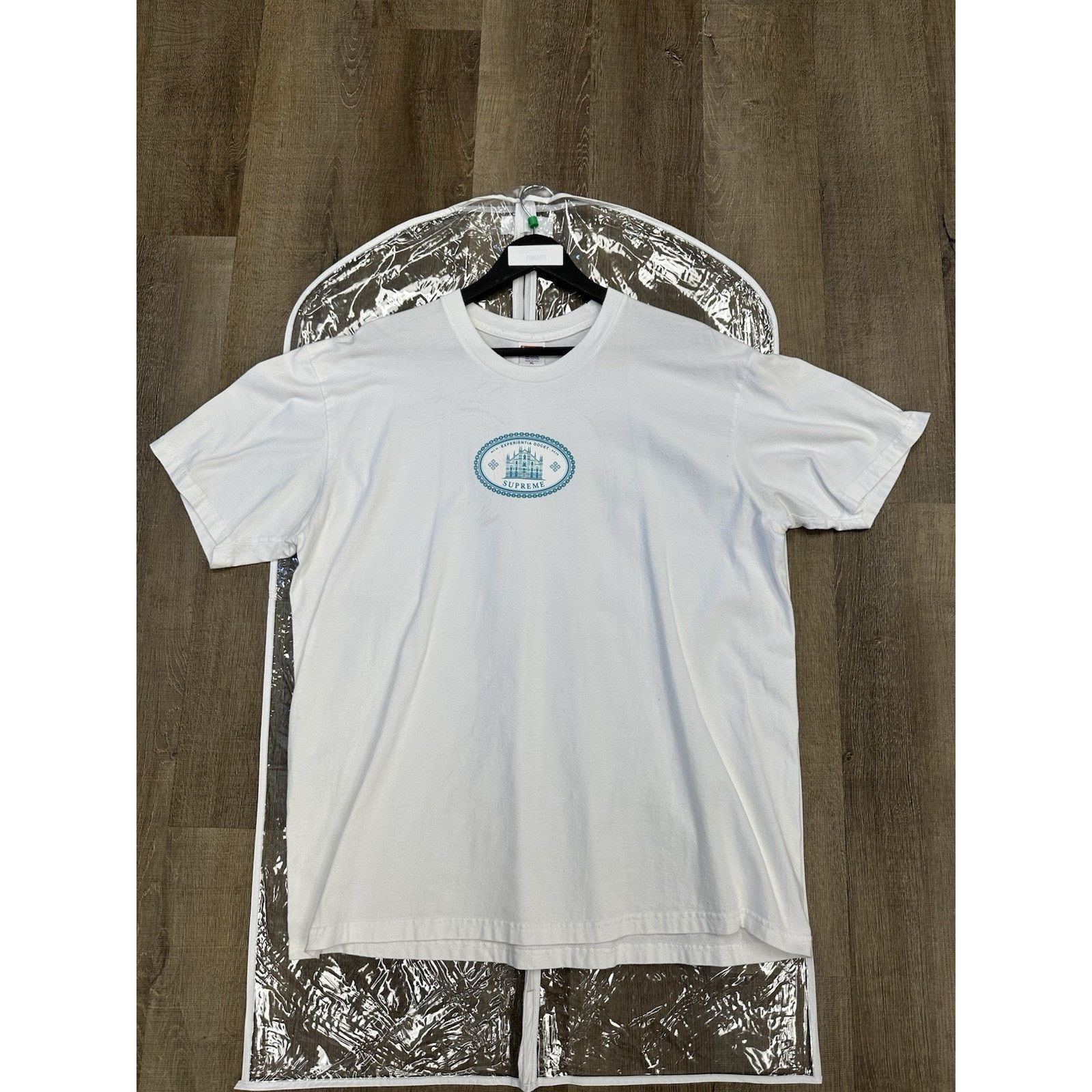 Supreme Snake Tee ホワイト 21ss Supreme Snake Tee (SS21) - $38