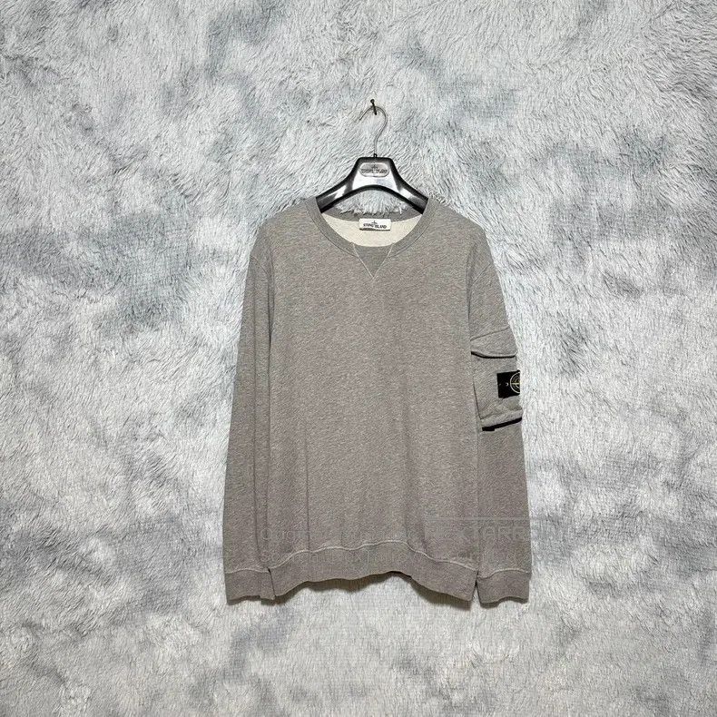Stone Island Stone Island Round Neck Sweatshirt Pocket Sleeves Grey L S Size US L / EU 52-54 / 3 - 1 Thumbnail