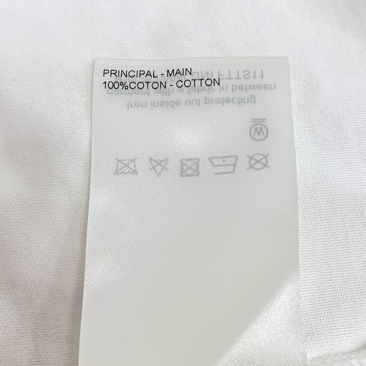 Louis Vuitton Louis Vuitton Emblem Print Short Sleeve T-Shirt K26WX Size XS / US 0-2 / IT 36-38 - 8 Thumbnail
