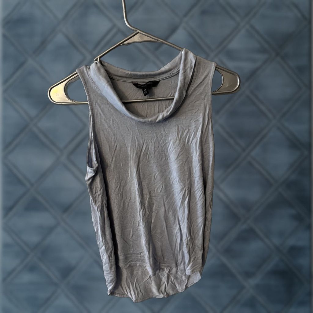 Banana Republic Banana Republic Tank Women XS Blue Sleeveless Pleated High Low Round Neck Casual Work Top Size XS / US 0-2 / IT 36-38 - 1 Thumbnail