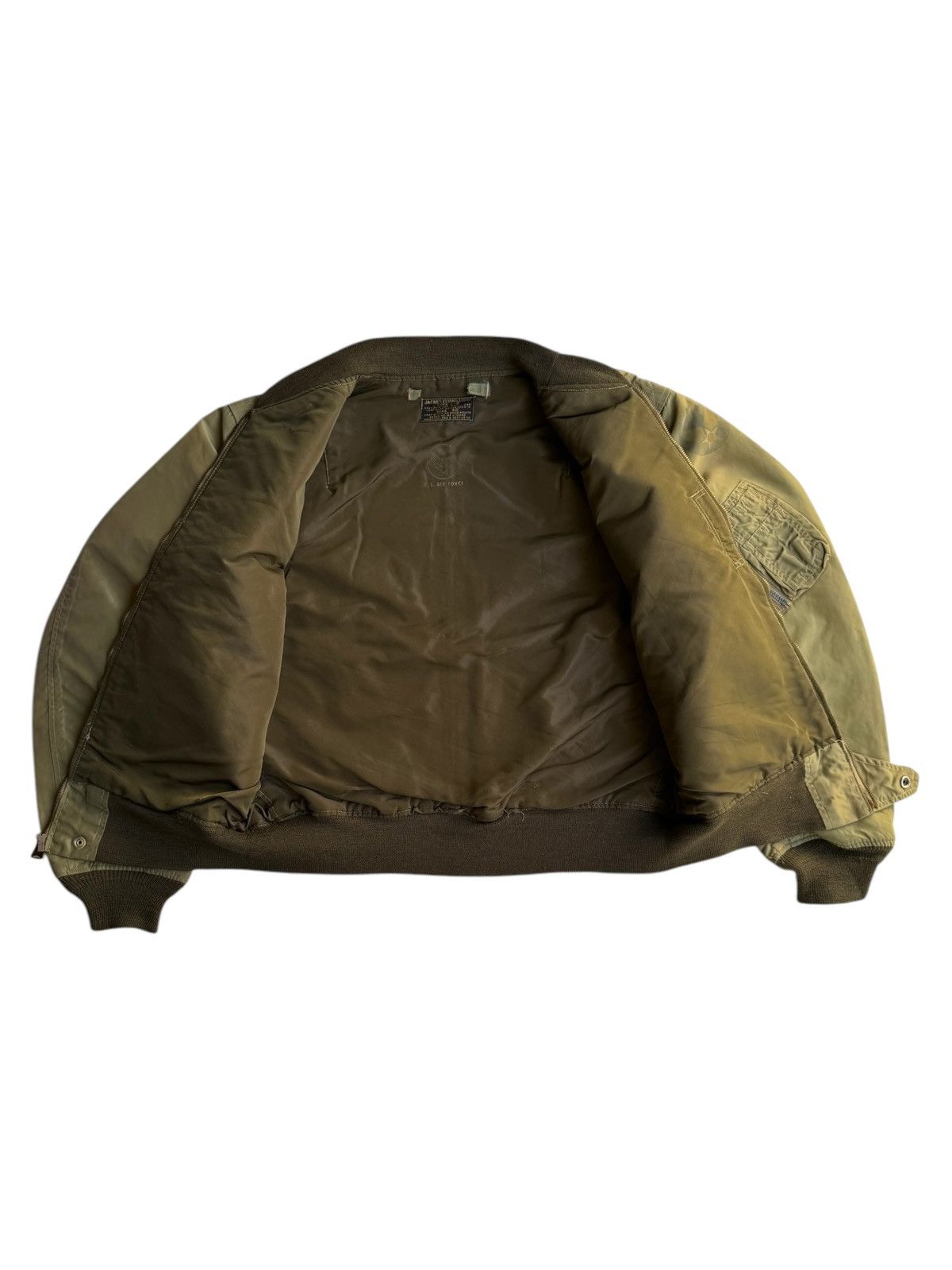 Buzz Rickson's VERY RARE VINTAGE JACKET FLIGHT BOMBER L2B BUZZ RICKSON Size US L / EU 52-54 / 3 - 4 Thumbnail