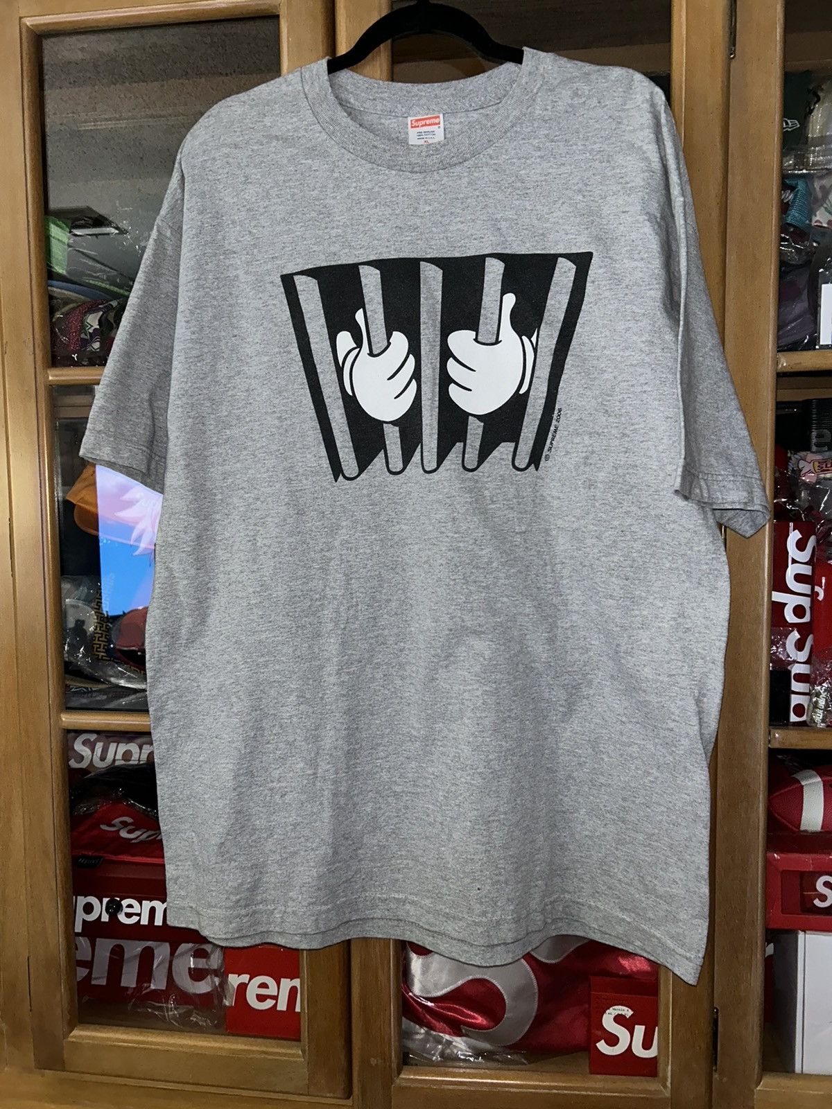 Supreme Supreme x Keo TC5 2006 Mickey Mouse Jail Hands T-Shirt V XL Size US XL / EU 56 / 4 - 1 Thumbnail