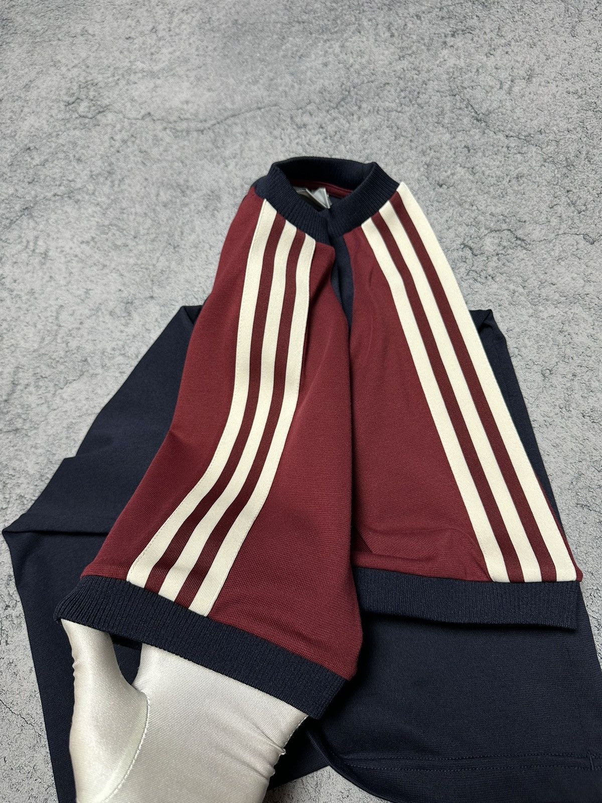 Adidas Adidas Arsenal FC 24/25 Adicolor T-Shirt Jersey Size US XS / EU 42 / 0 - 10 Thumbnail