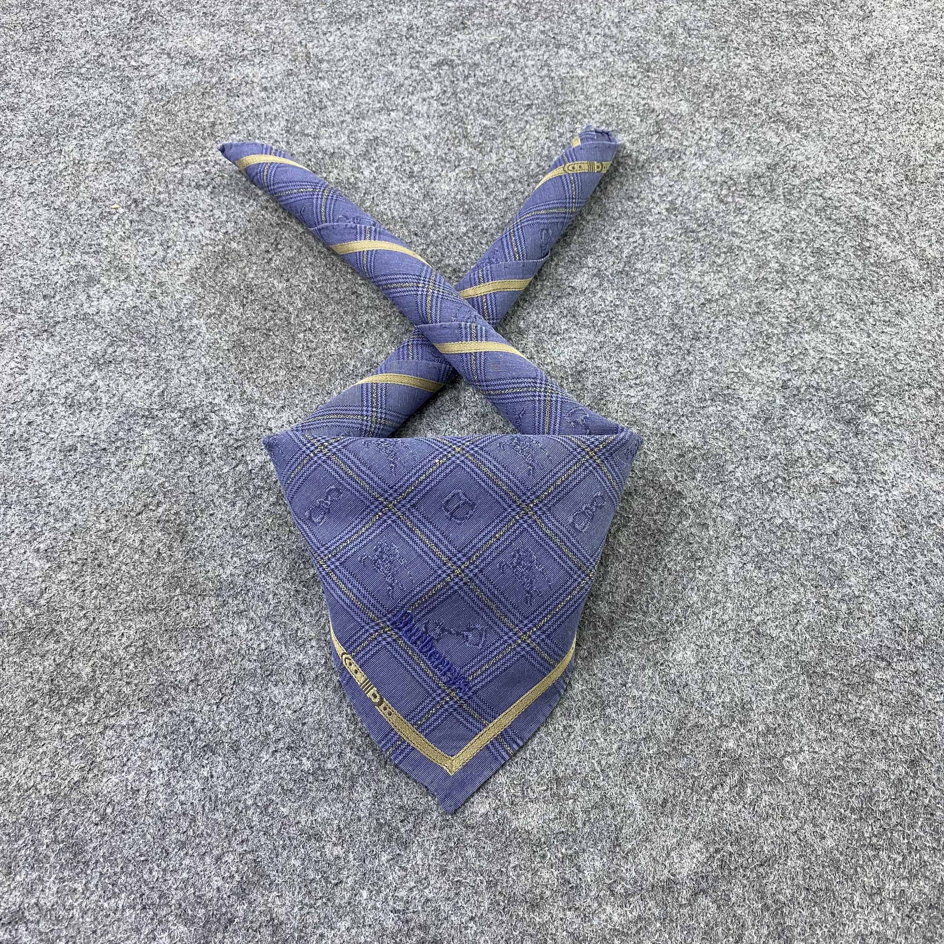 Burberry Burberry Handkerchief / Bandana / Neckerchief-B2177 Size ONE SIZE - 2 Thumbnail