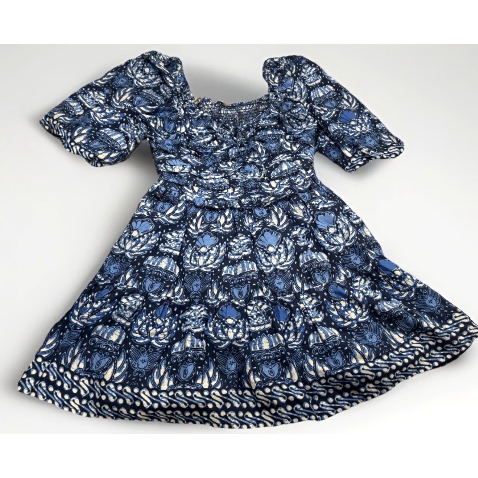 Vintage Love the Label Anthropologie Puff Sleeve Cassie Mini Dress Blue S Ladies, Floral, Cotton, Short, Square Neck, Smocked, Spring Summer, Womens Size S / US 4 / IT 40 - 5 Thumbnail