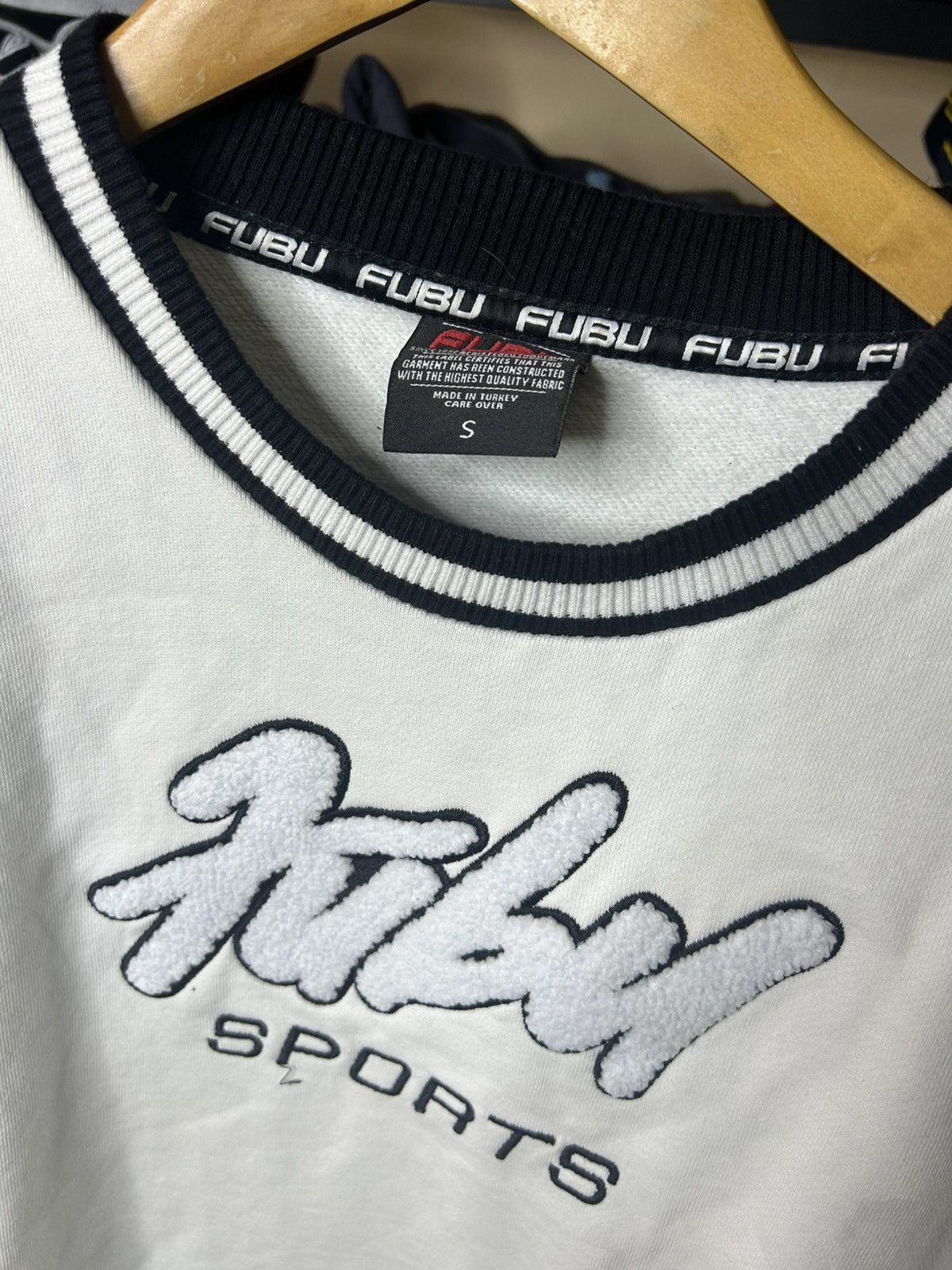 Fubu Vintage FUBU Sports Sweatshirt White S Size S / US 4 / IT 40 - 2 Thumbnail