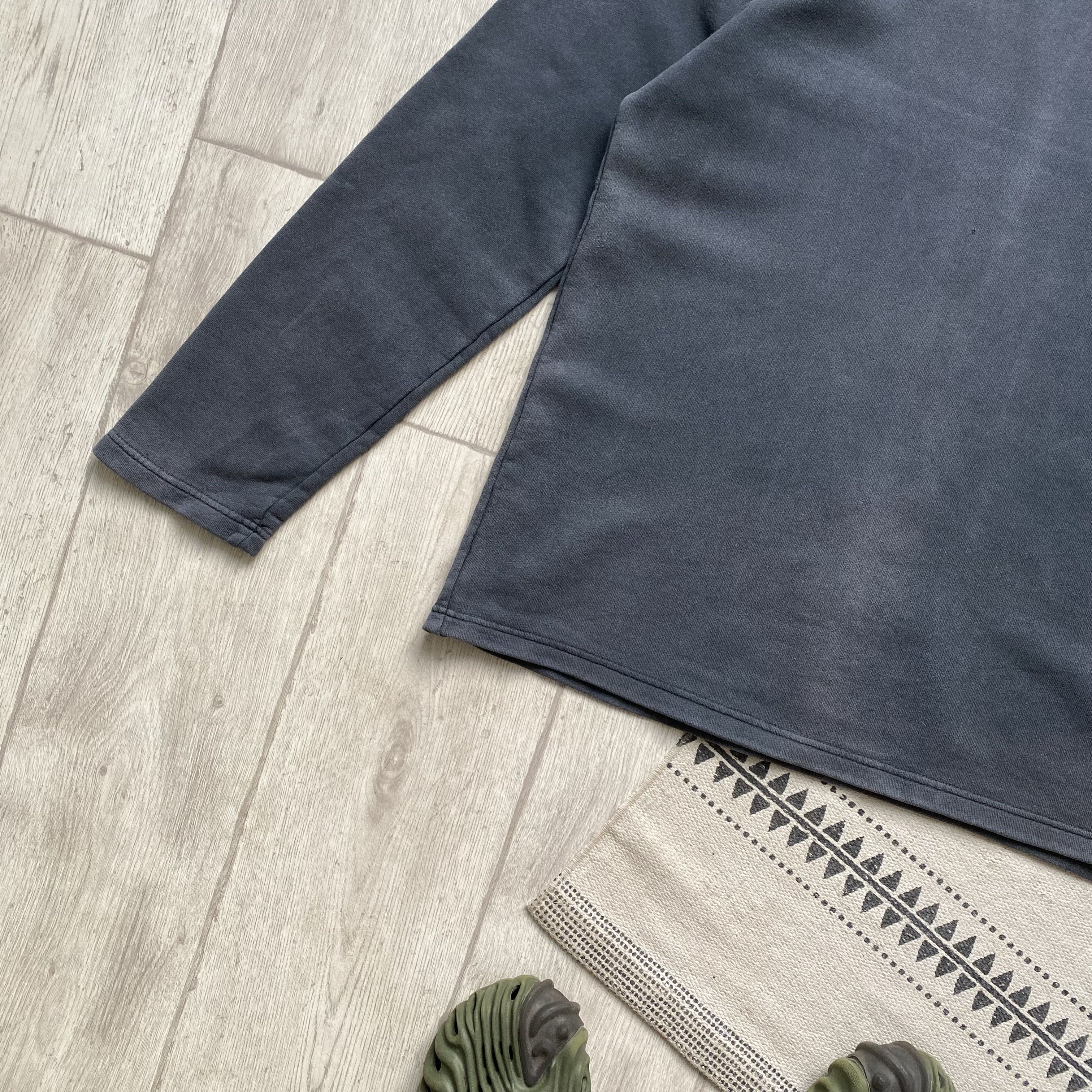 Armani Vintage 90s Armani Sweatshirt Faded Sweater V-neck pullover Size US L / EU 52-54 / 3 - 5 Thumbnail