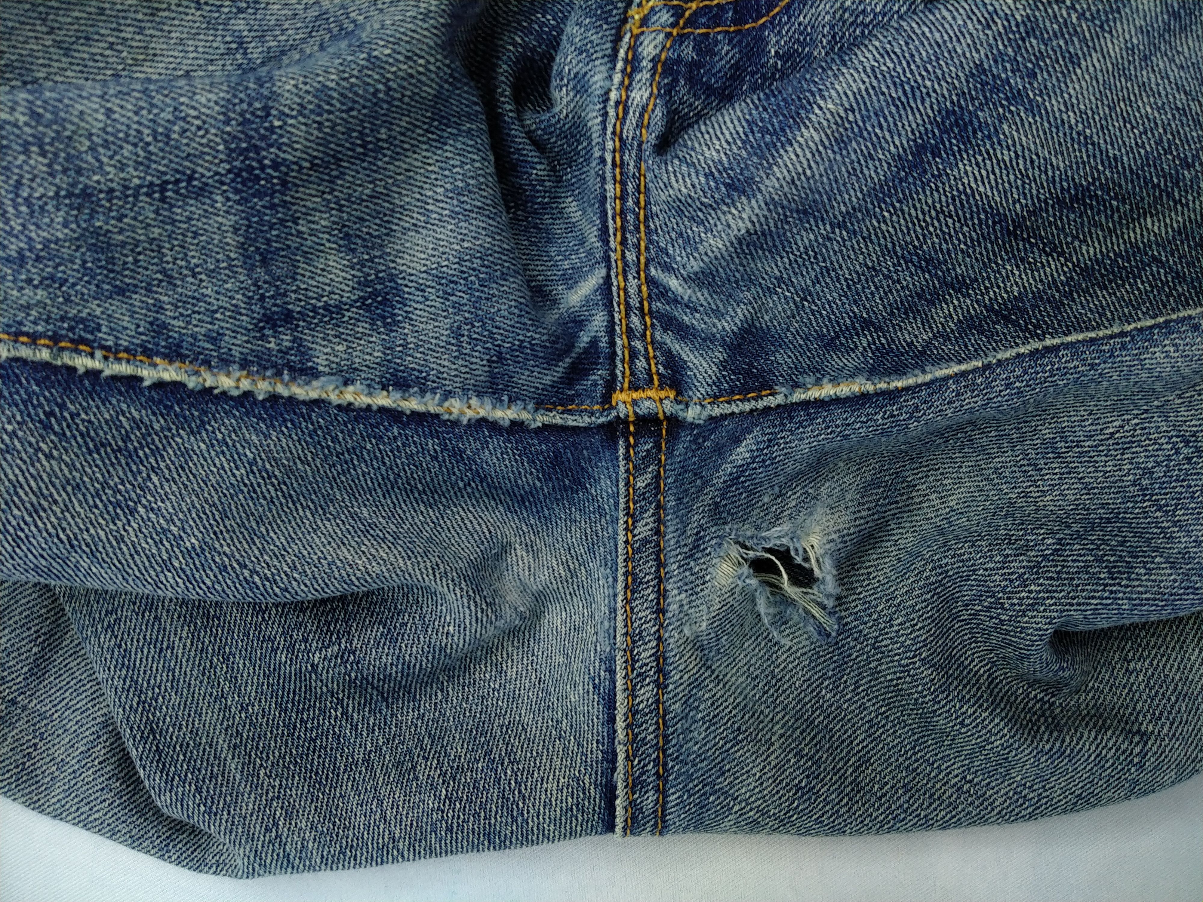 Levi's Vintage Levi's 501 Distressed Whisker Denim 31x28.5 JN699 Size US 31 - 10 Thumbnail