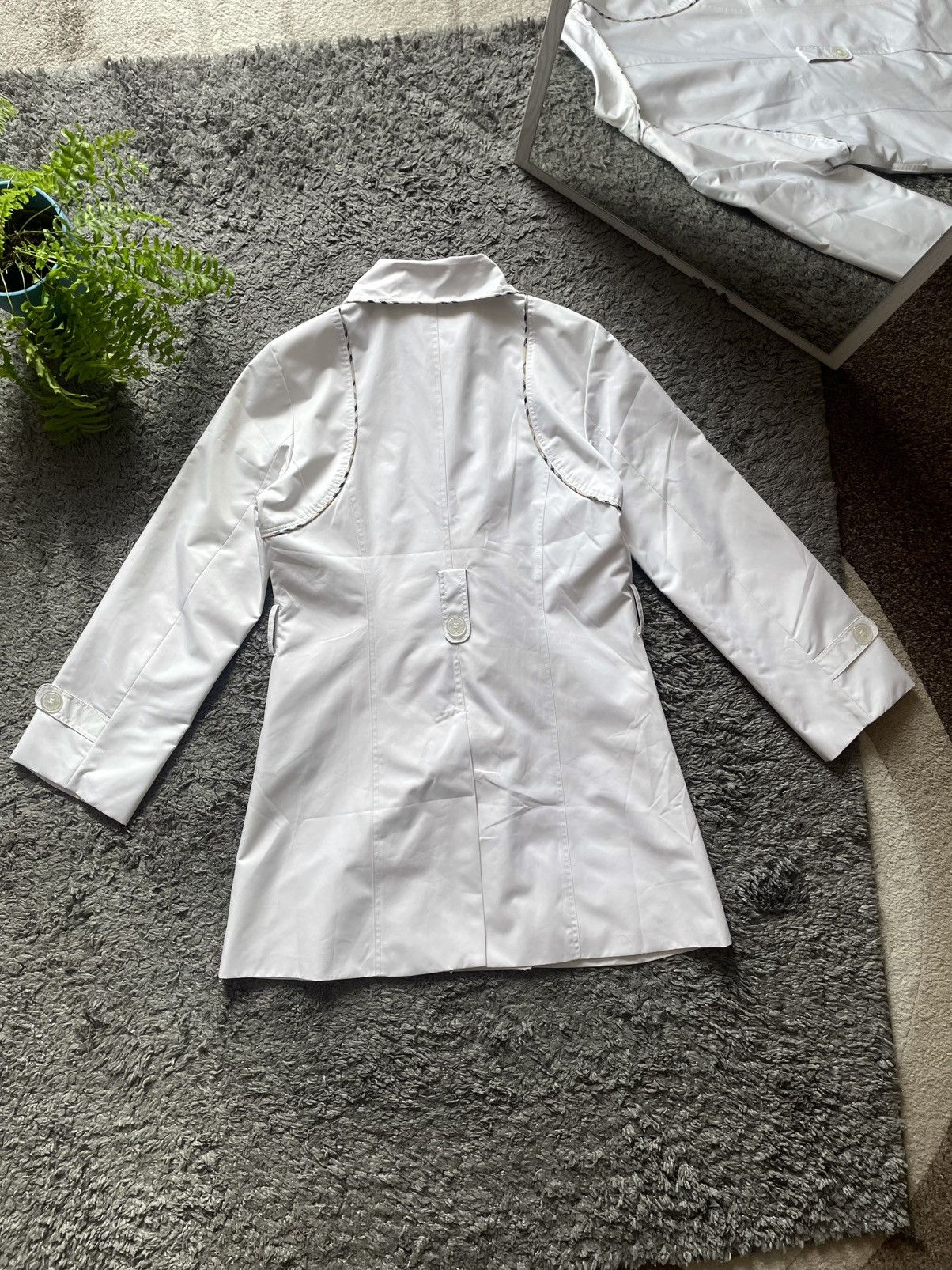 Burberry 00s Burberry Coat Streetwear Vintage Luxury Logo Rare Size L / US 10 / IT 46 - 10 Thumbnail
