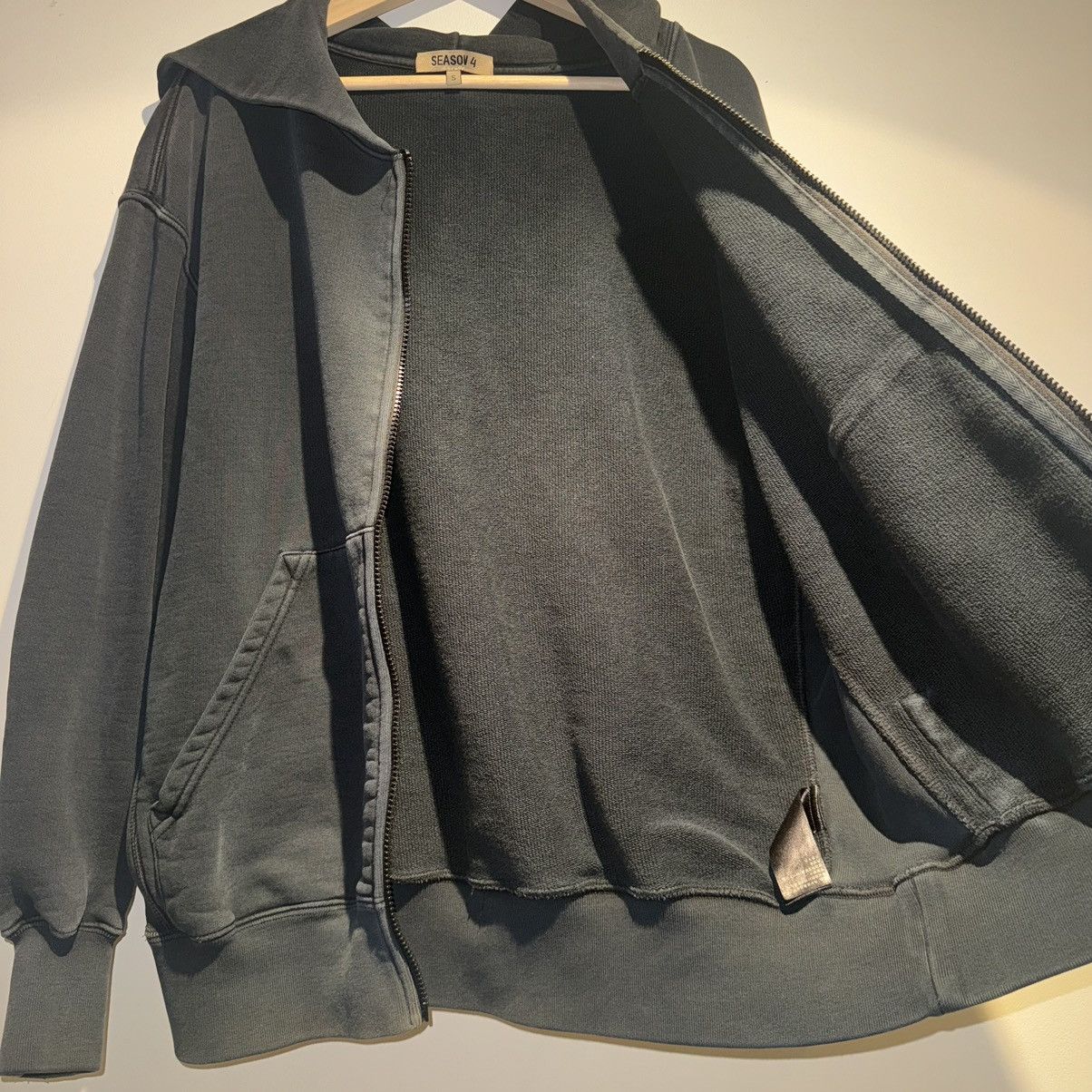 Yeezy Yeezy Season 4 Zip Up Size US S / EU 44-46 / 1 - 11 Thumbnail