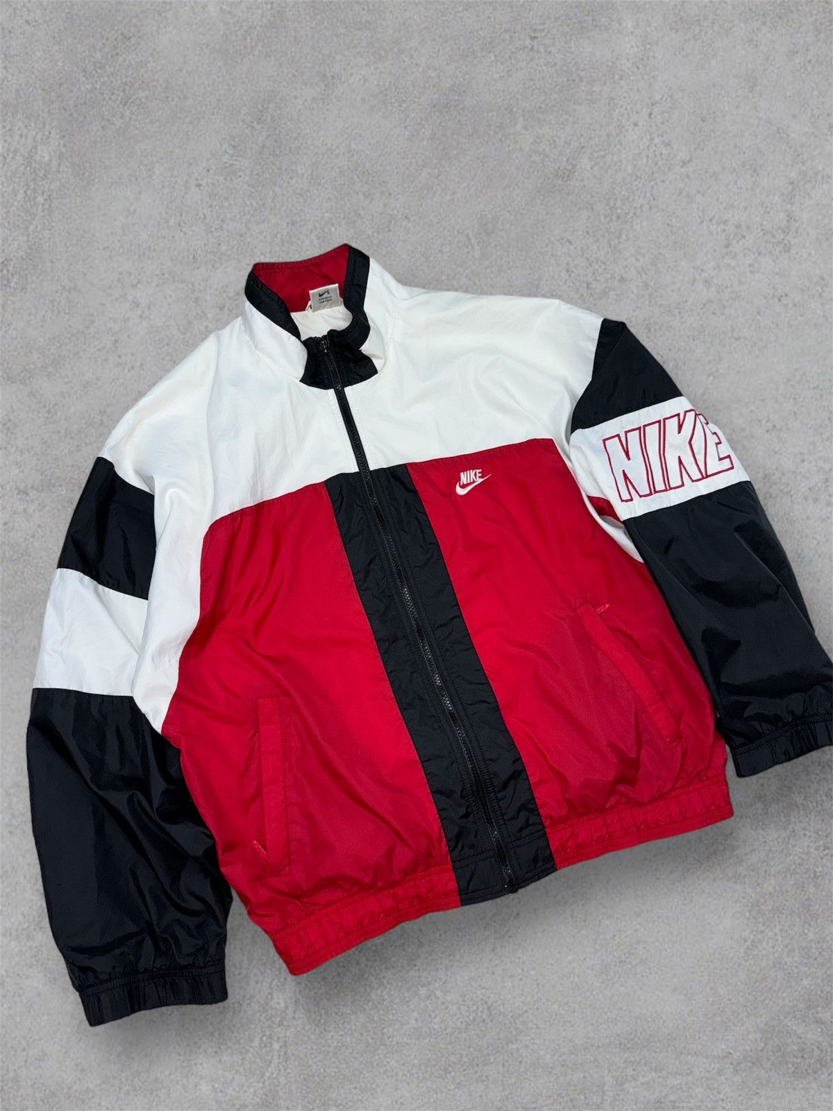 Nike × Vintage Vintage Nike 90s Windbreaker Jacket Size US S / EU 44-46 / 1 - 1 Thumbnail