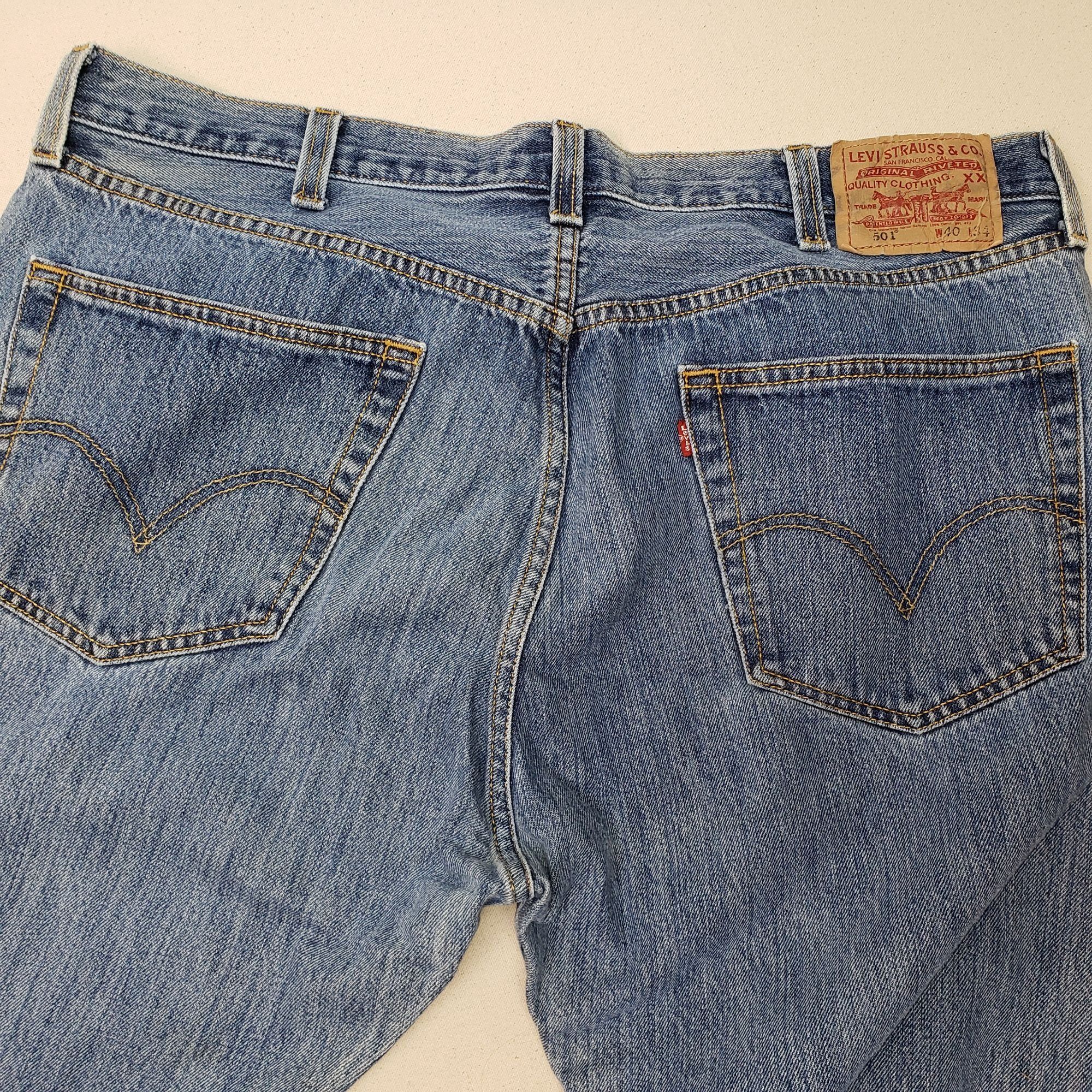 Levi's Levi's 501 Men's Straight Leg Button Fly Jeans 40/34 Size US 40 / EU 56 - 4 Thumbnail