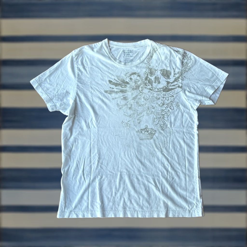 Old Navy VINTAGE Old Navy T-Shirt XL White Skull Grunge Y2K Affliction Style Crew Neck Short Sleeve Men Size US XL / EU 56 / 4 - 1 Thumbnail