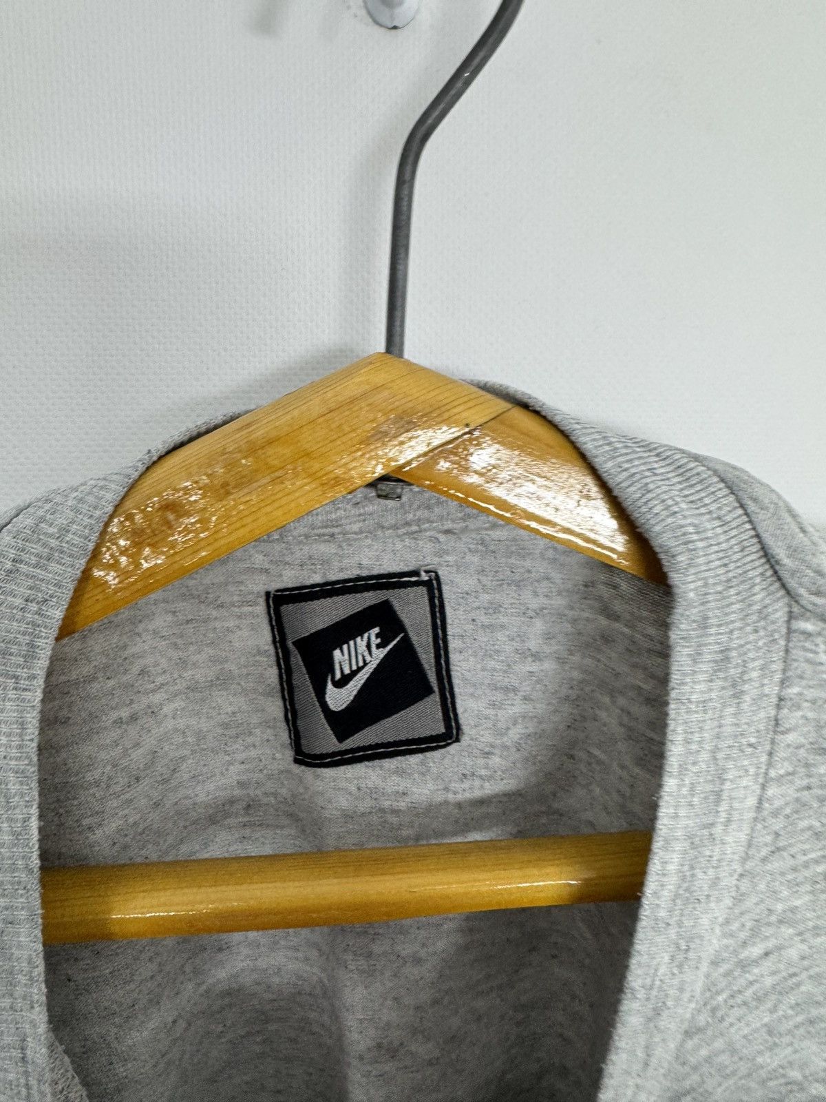 Nike Vintage Nike Swoosh T-Shirt 90’s Size US L / EU 52-54 / 3 - 5 Thumbnail