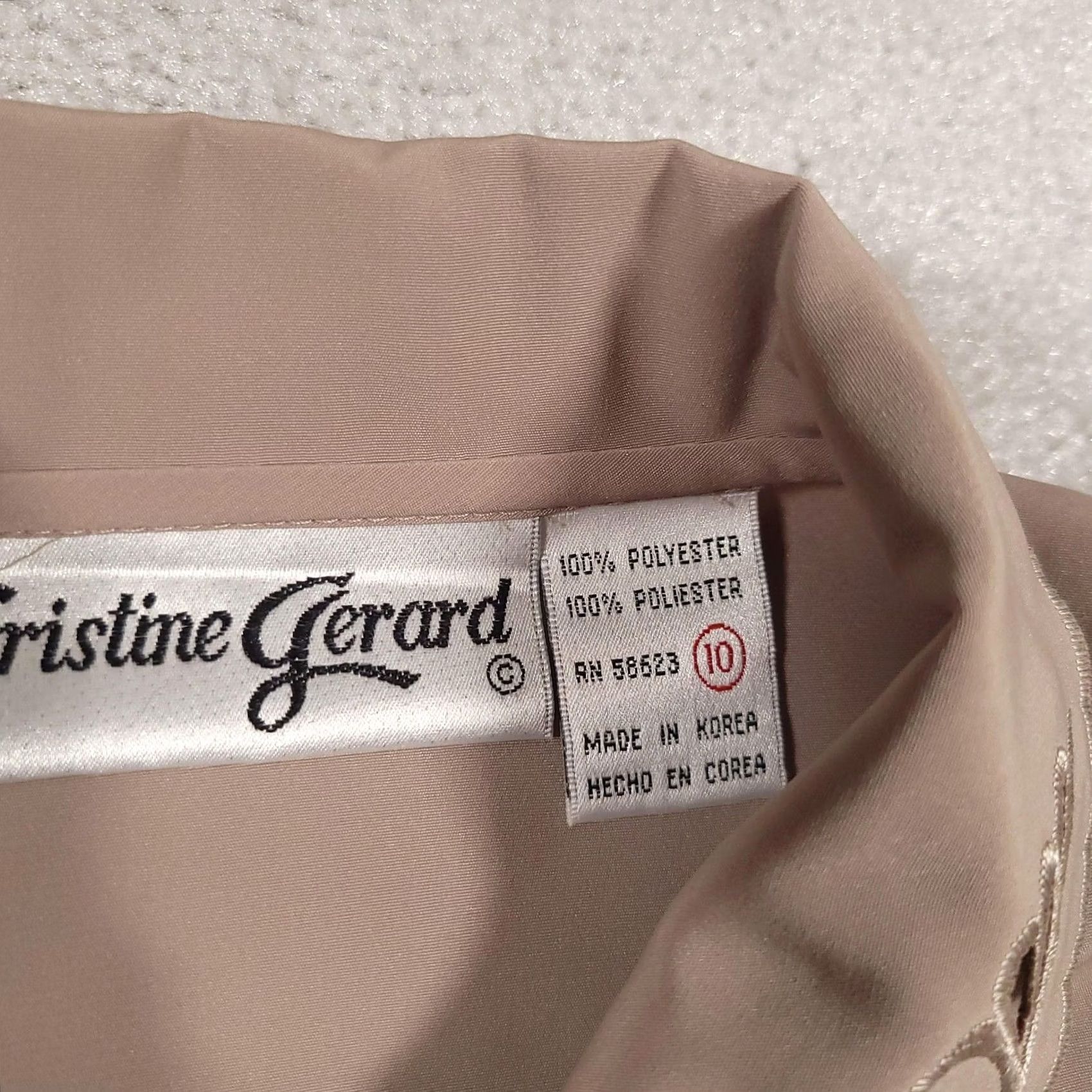 Vintage VINTAGE Christine Gerard Blouse Womens 10 Beige Embroidered Pearl Button Long Sleeve Vintage Style Blouse for Women Size L / US 10 / IT 46 - 7 Thumbnail