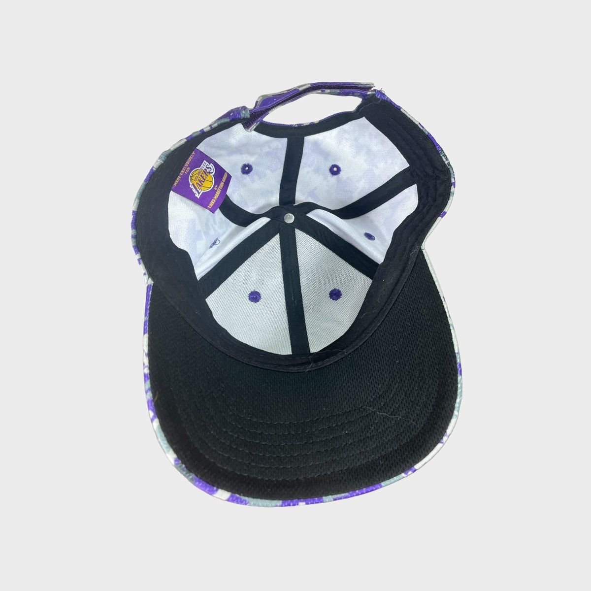 Vintage LA Lakers Purple Camo Print Pechanga Resort Casino Hat Cap Size ONE SIZE - 6 Thumbnail