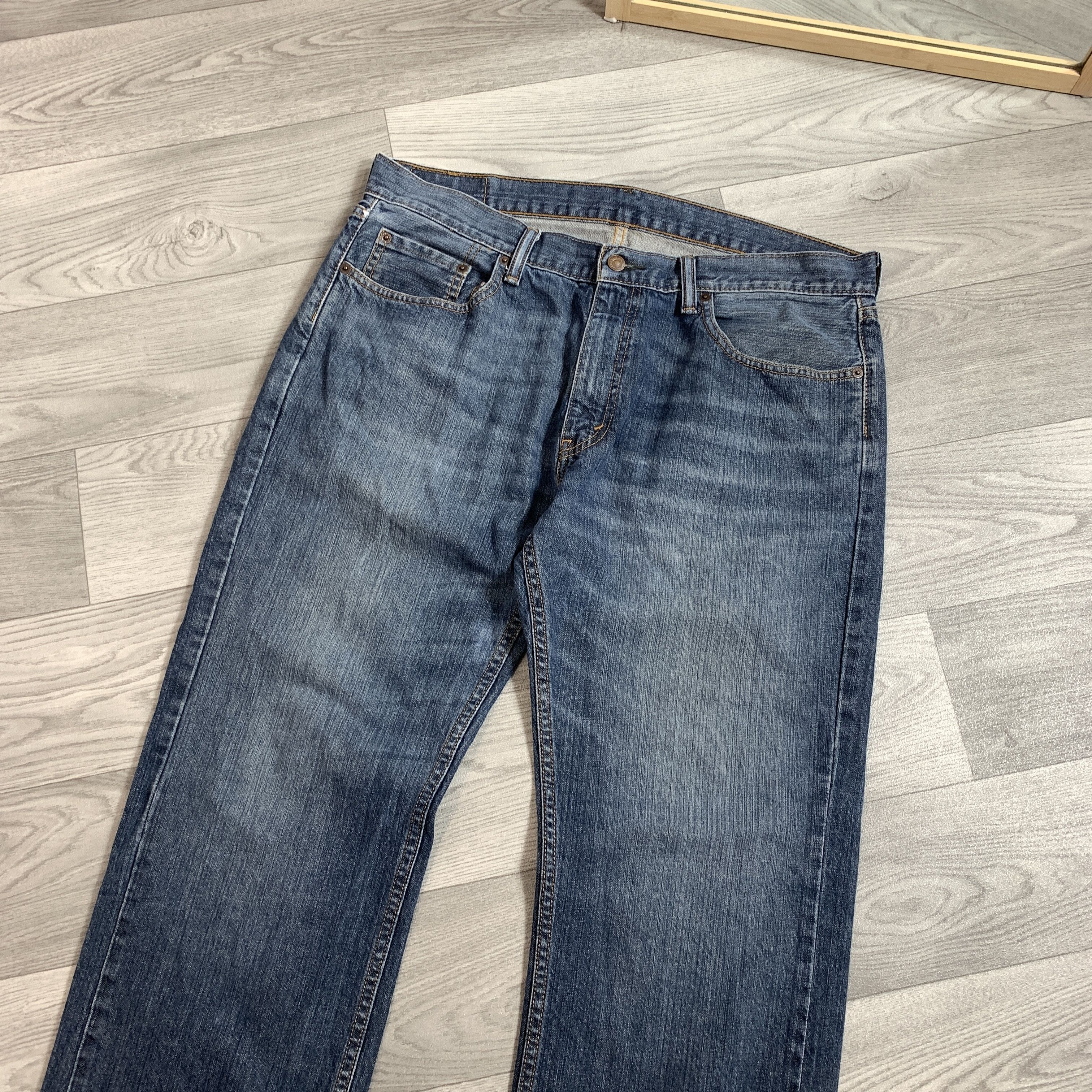 Levi's Vintage Levi's 559 Blue Y2K Relaxed Fit Jeans Pants 36x30 XL Size US 36 / EU 52 - 4 Thumbnail