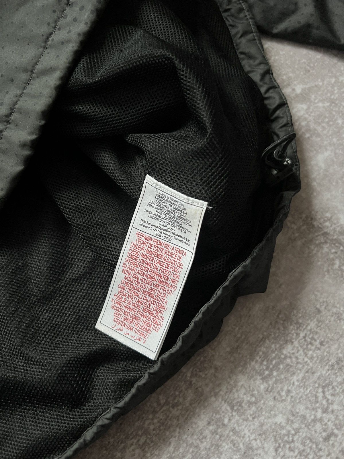 Nike Vintage Nike Air Jacket Nylon Drill Y2k Style Size US L / EU 52-54 / 3 - 9 Thumbnail