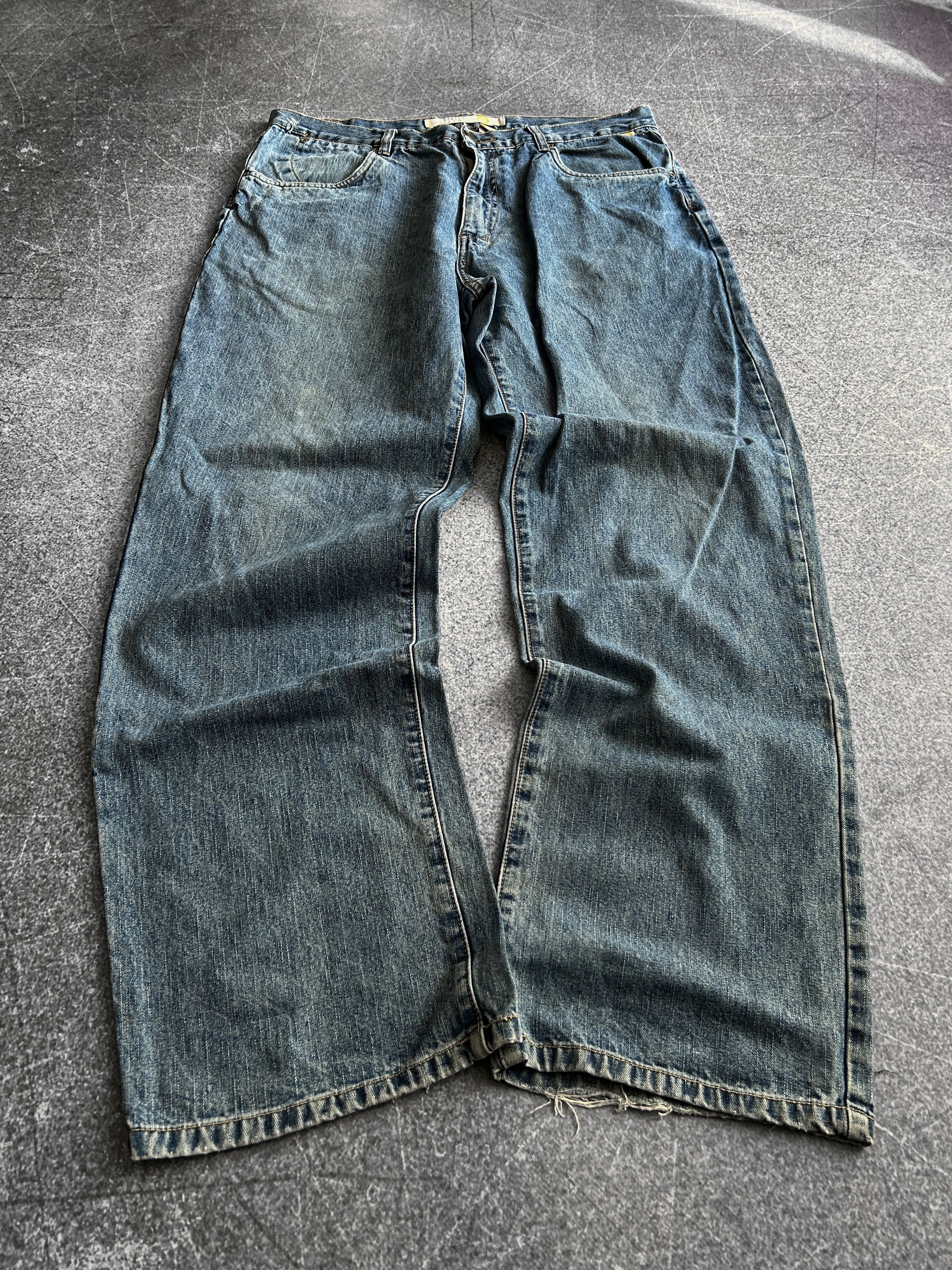 Vintage VTG Baggy Rap SK8 JNCO Balenci Style Washed Jeans Y2K Size US 32 / EU 48 - 1 Thumbnail