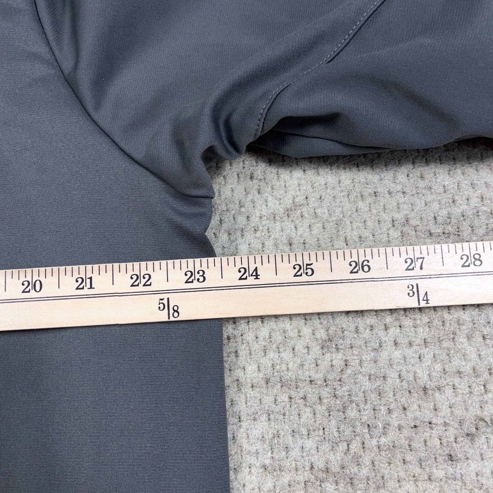 Under Armour Under Armour Sweater Men L Gray Pullover 1/4 Zip Performance Loose Fit Size US L / EU 52-54 / 3 - 7 Thumbnail