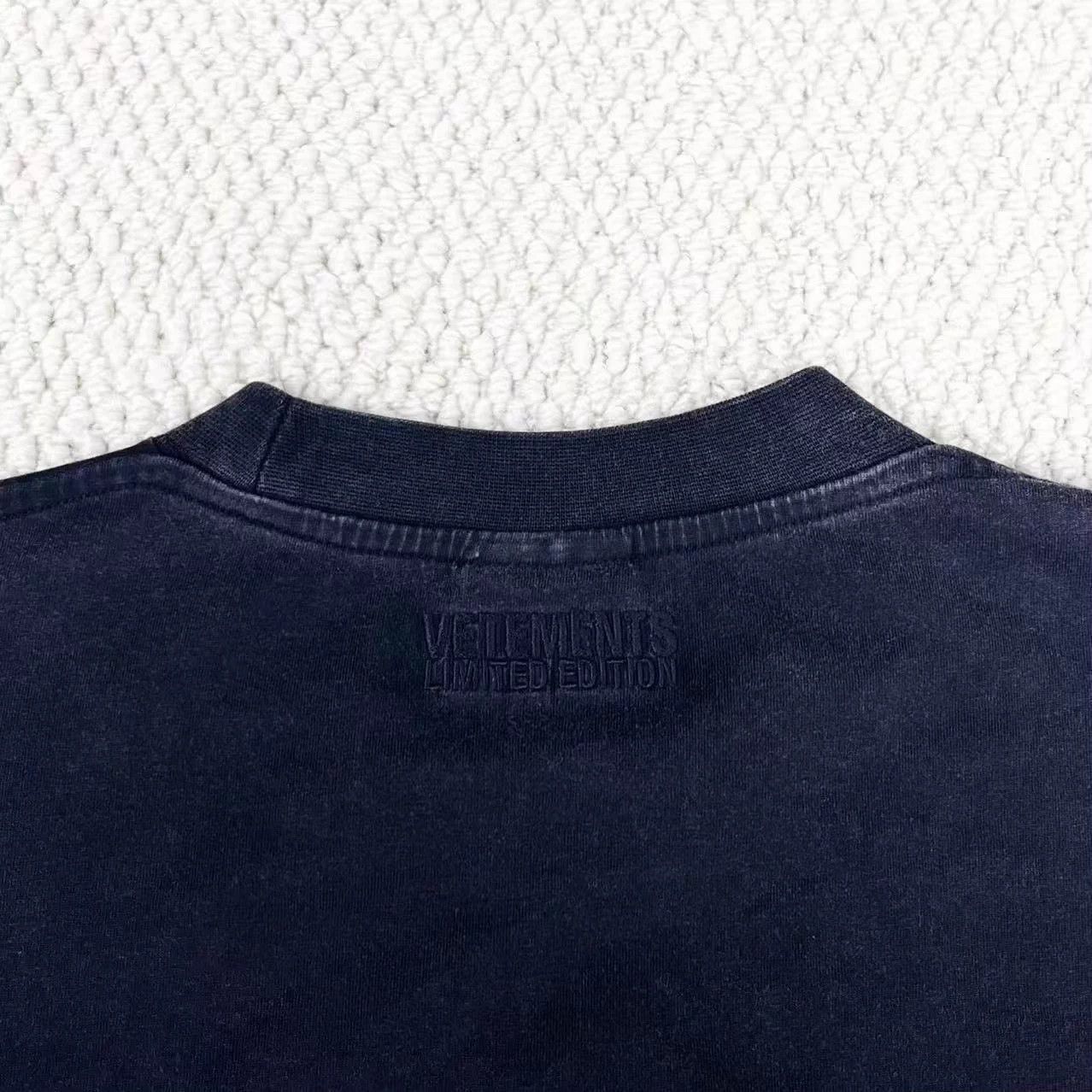 Vetements 【Vetements】Washed Distressed Oversized Short-Sleeve T-Shirt, Size US S / EU 44-46 / 1 - 3 Thumbnail