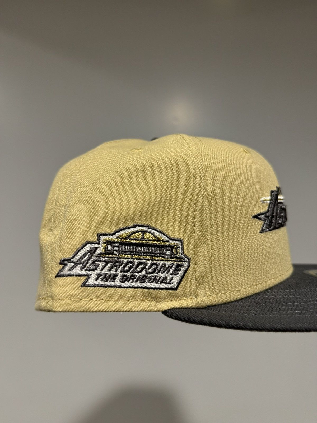 MLB × New Era × Topperz Topperz USA Exclusive Houston Astros Vegas Gold Graphite Size ONE SIZE - 3 Thumbnail