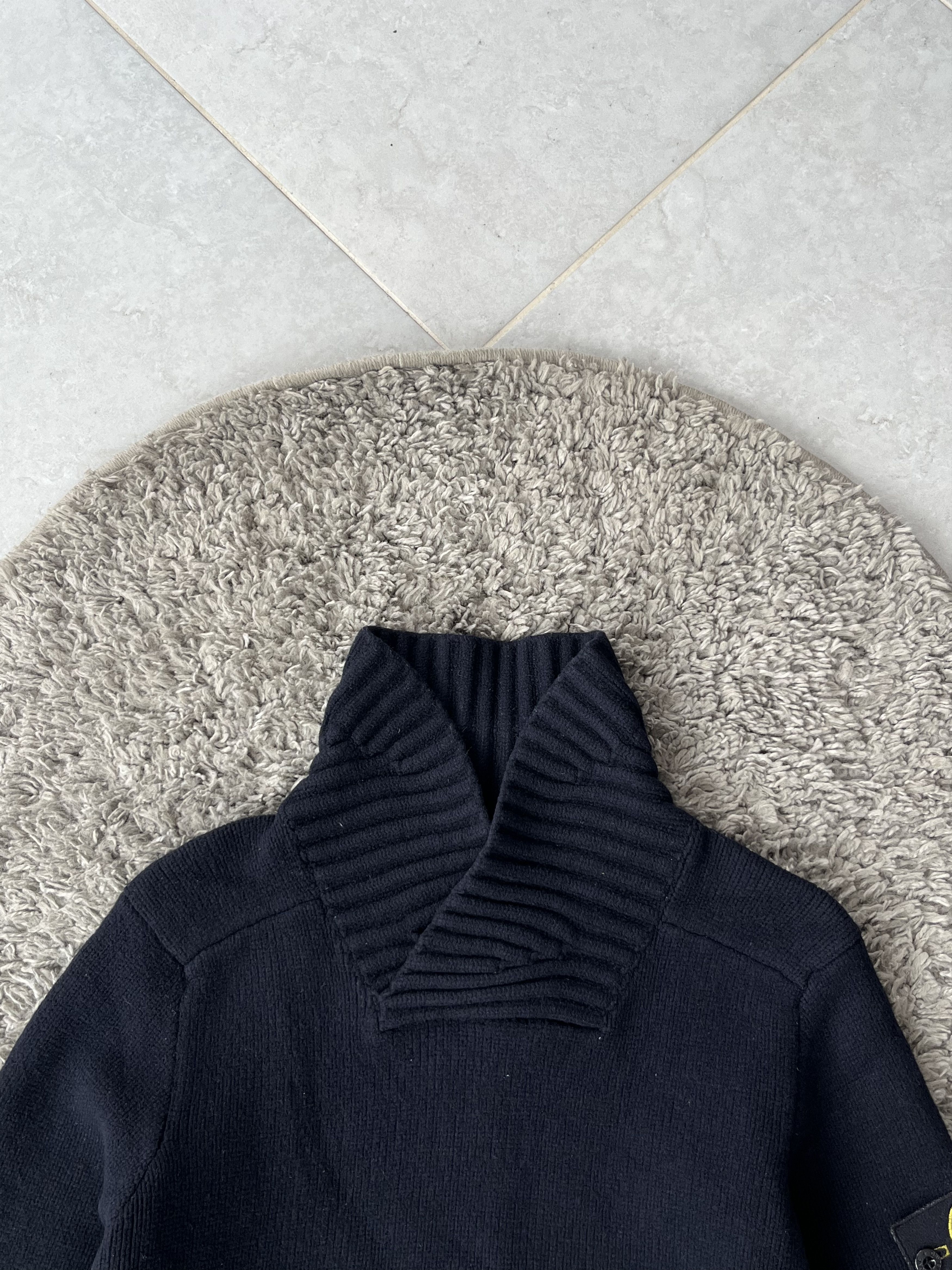 Stone Island STONE ISLAND Vintage Knitwear Streetwear MADE IN ITALY Size US L / EU 52-54 / 3 - 6 Thumbnail