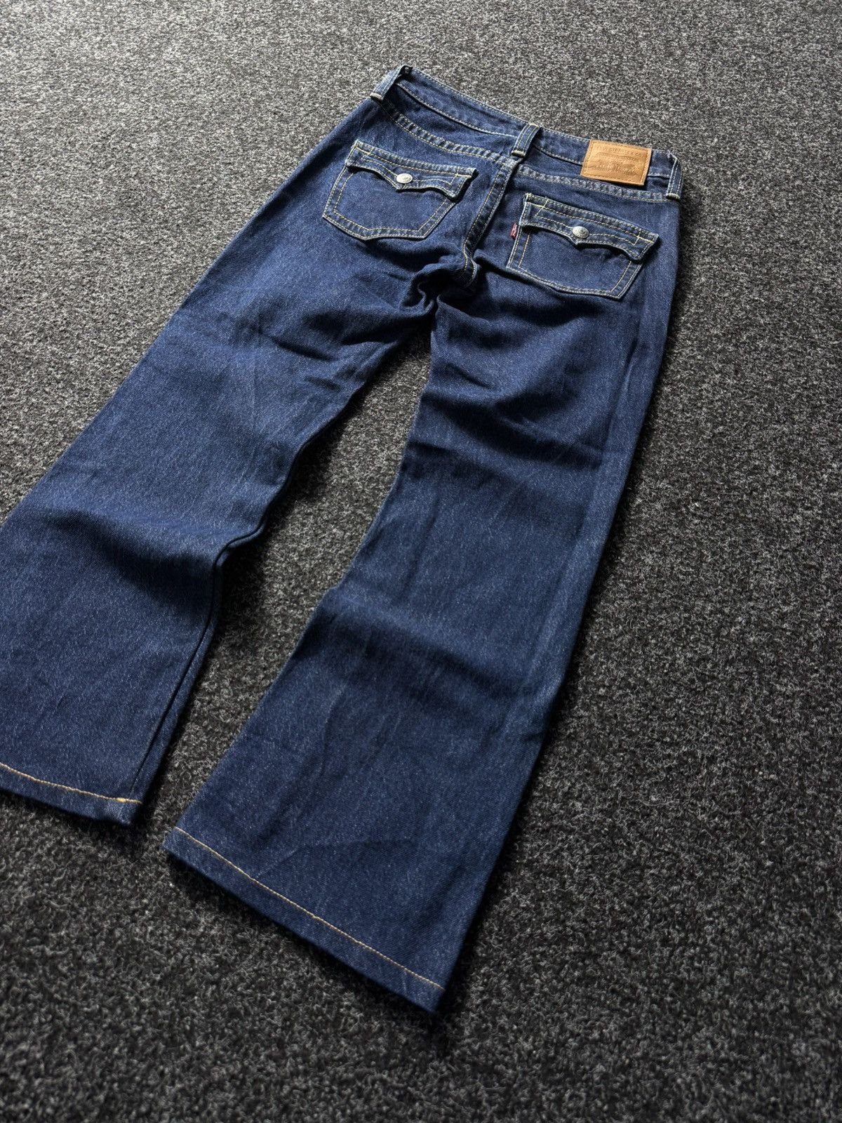 Japanese Brand × Levi's × Vintage Vintage 00s Flared Levis Jeans Bootcut Denim Pants Y2K Size 24" / US 00 / IT 34 - 10 Thumbnail