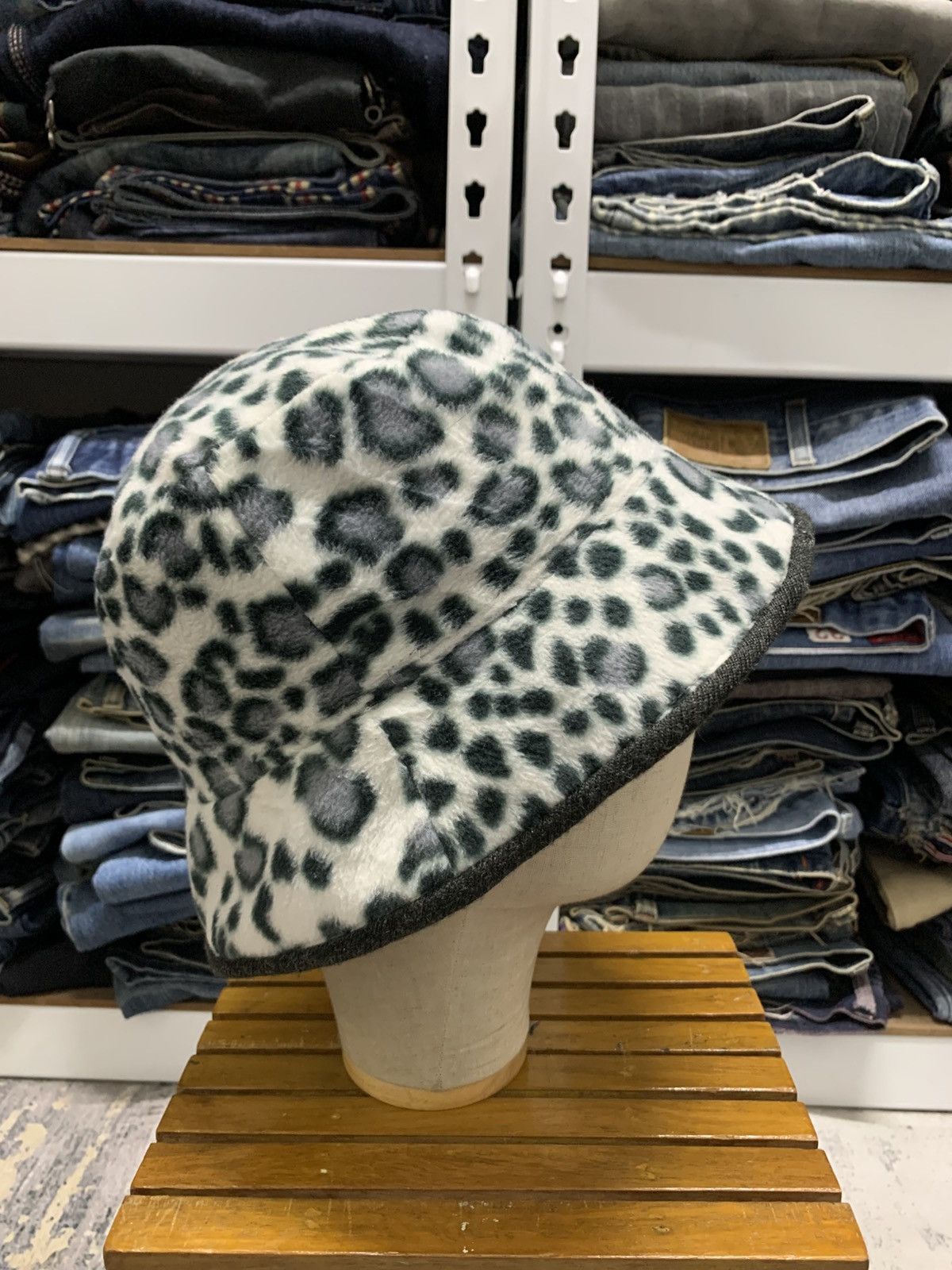 If Six Was Nine Ca4la Design Leopard Fleece Fur Polyester Hat Cap Size ONE SIZE - 4 Thumbnail