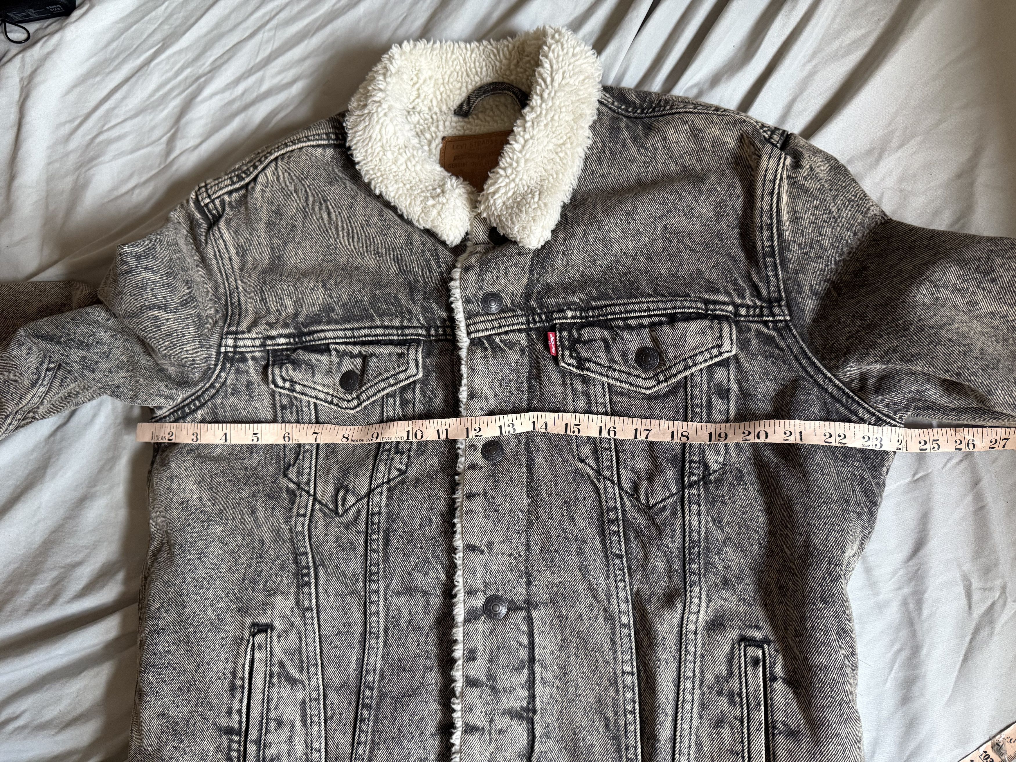 Levi's Levi’s Men’s Sherpa Trucker Jean Jacket Size Large $128 Size US L / EU 52-54 / 3 - 6 Thumbnail