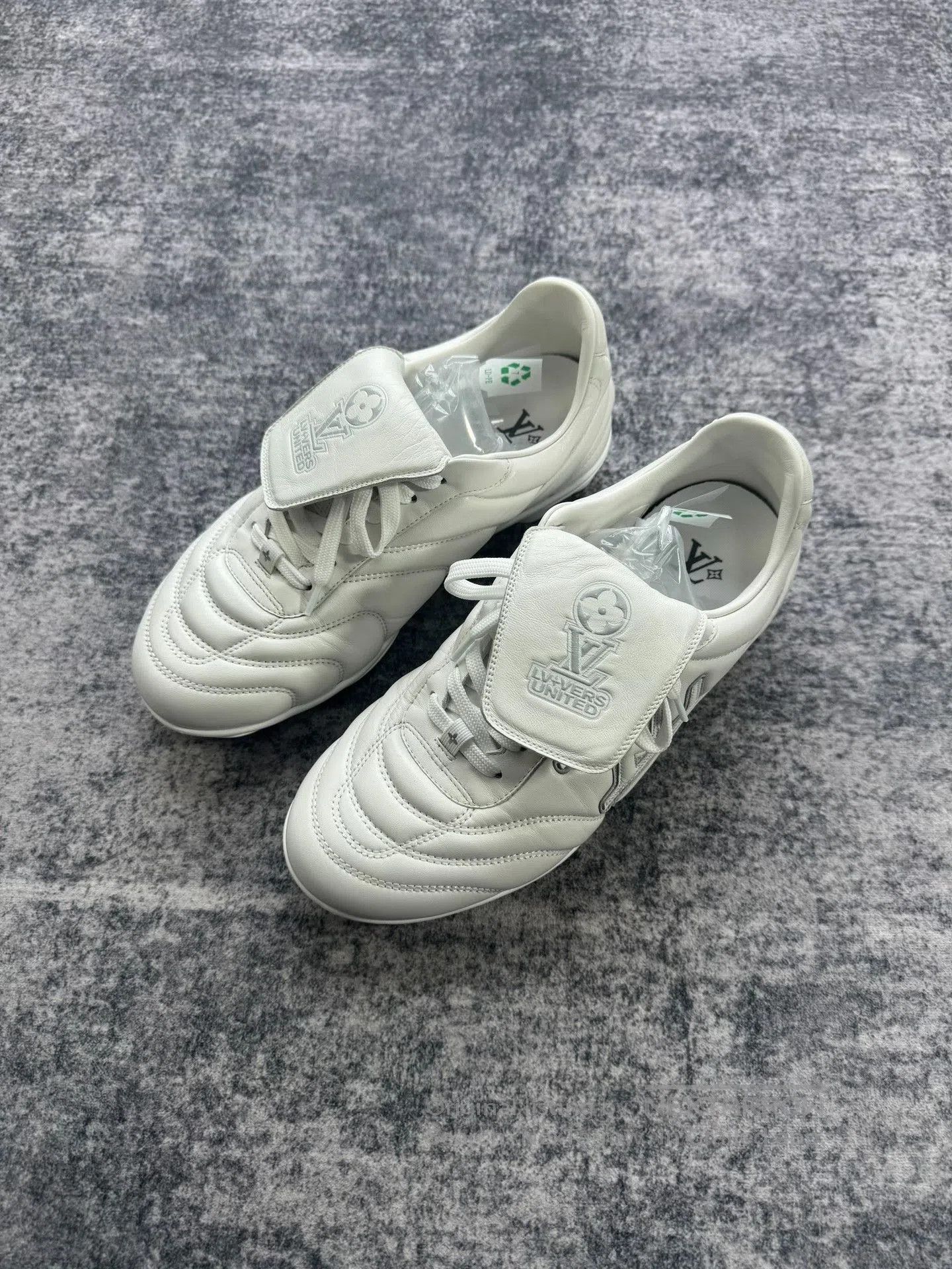 Louis Vuitton Louis Vuitton White Soccer Shoes. Size US 7 / EU 40 - 1 Thumbnail
