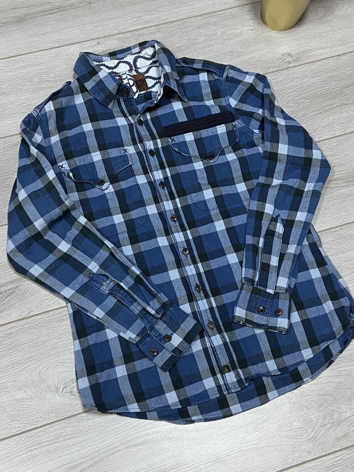 Lee × Vivienne Westwood Vivienne Westwood Lee check shirt buttons Size US L / EU 52-54 / 3 - 5 Thumbnail