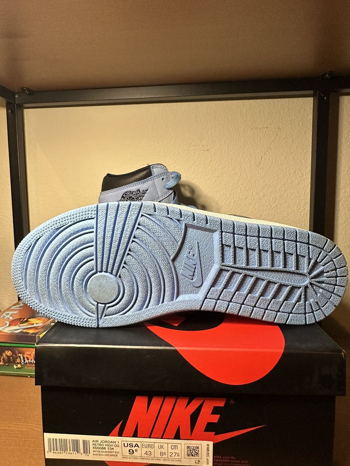 Jordan Brand × Nike Jordan 1 Retro High University Blue Size US 9.5 / EU 42-43 - 11 Thumbnail
