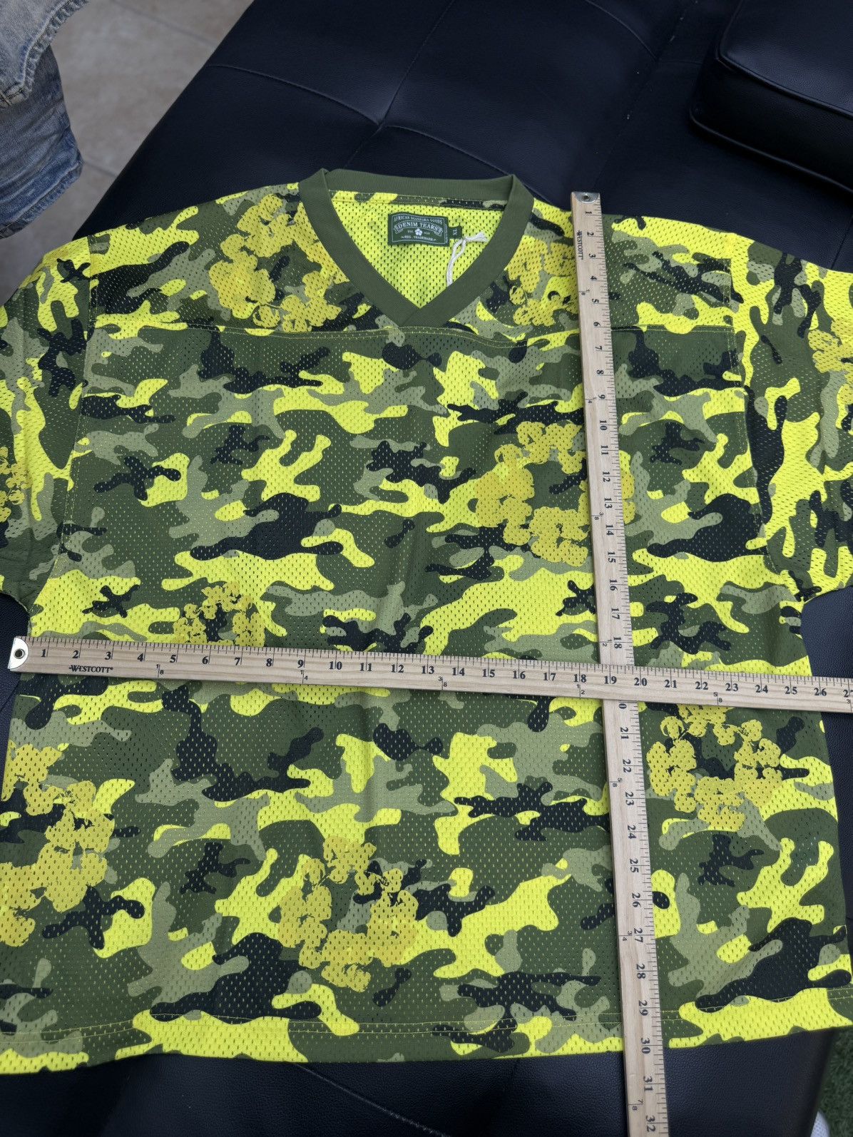 DENIM TEARS Denim Tears Yellow Camo Cotton Wreath Jersey Size XL (NEW) Size US XL / EU 56 / 4 - 7 Thumbnail